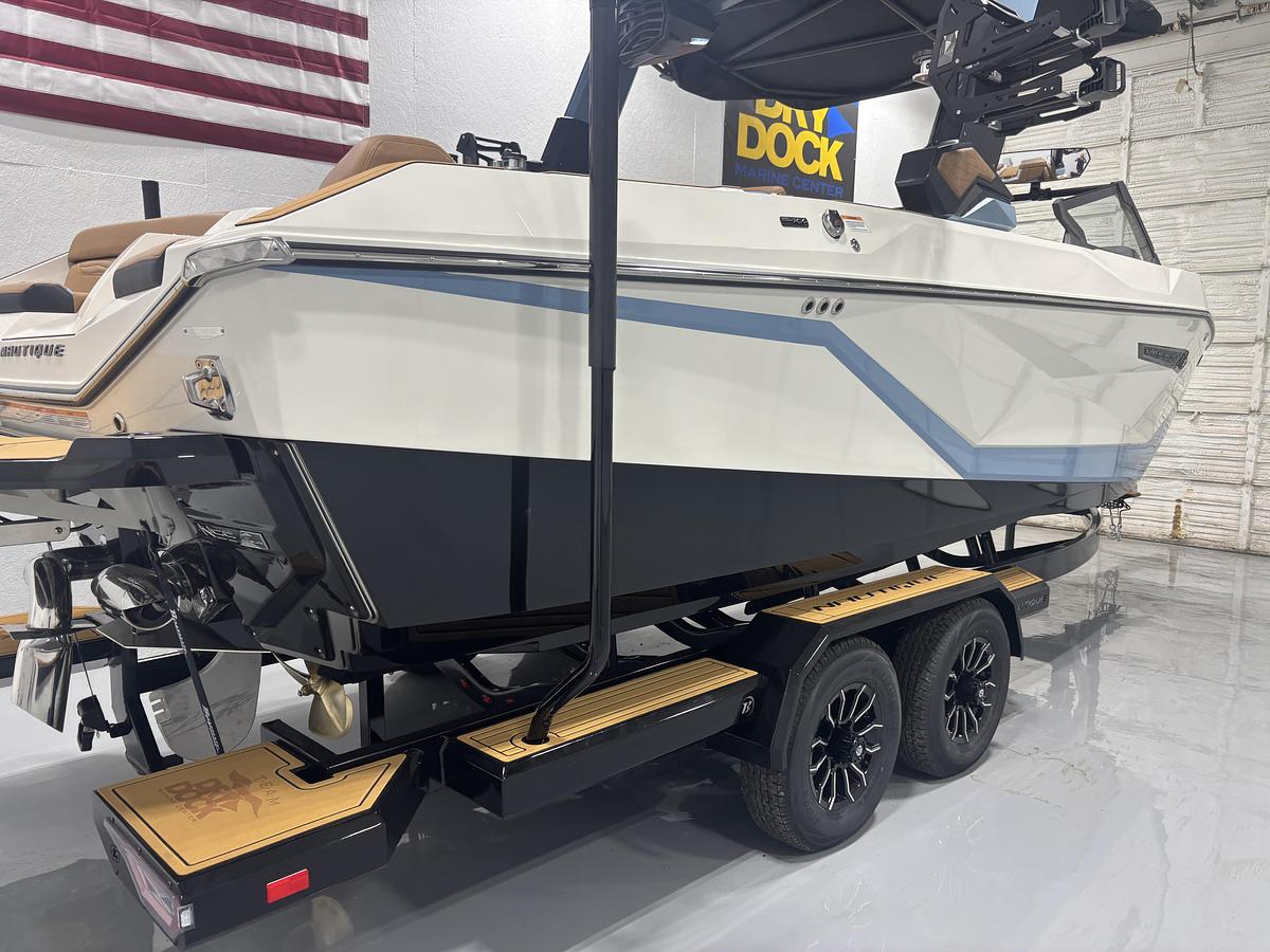 2027 Nautique G23