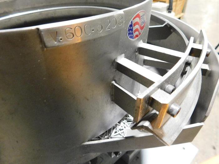 Used 18″ Vibratory Bowl Feeder