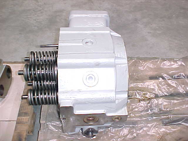 Used CYLINDER HEADS MAK MU452AK / MU453AK