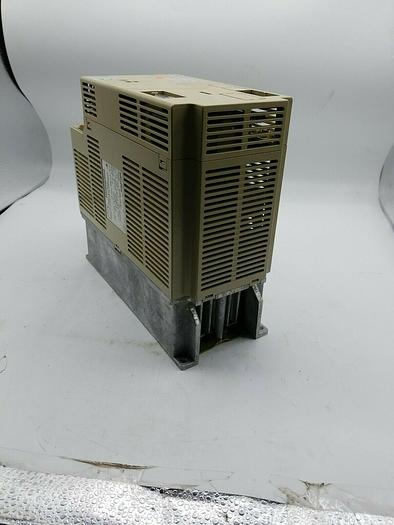 Used Yaskawa SGDB-05VD UPS RED!