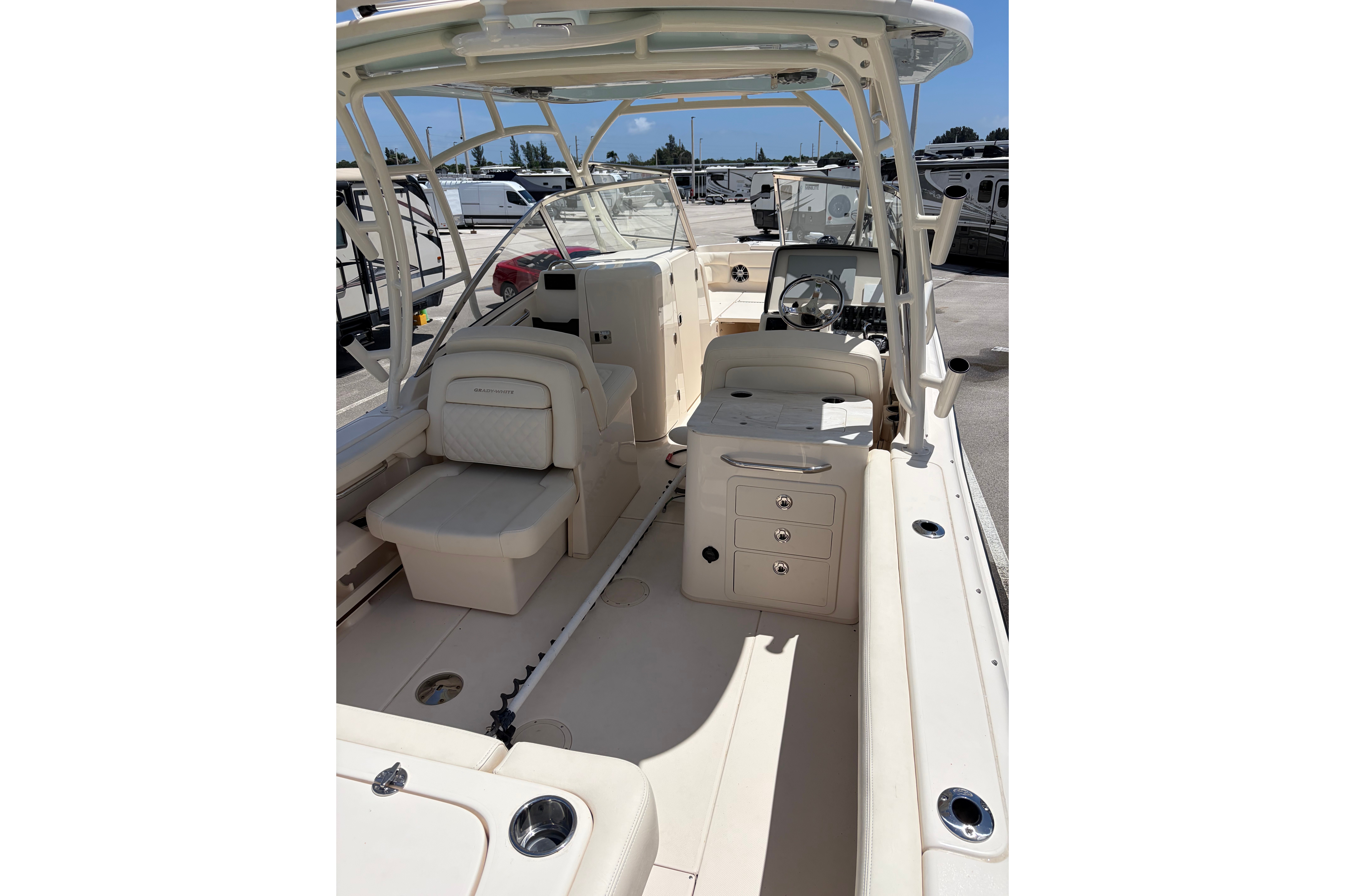 Used 2025 Grady-White Freedom 275