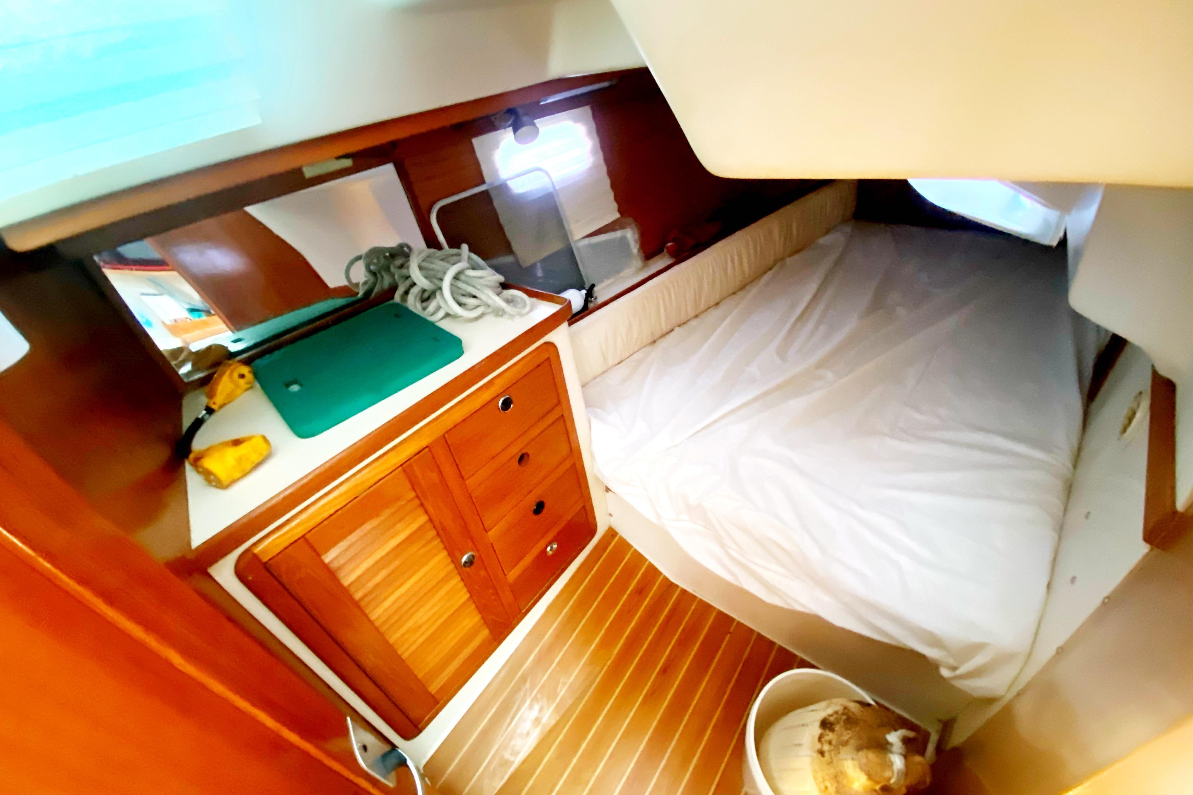 Used 2004 Catalina 42 MkII