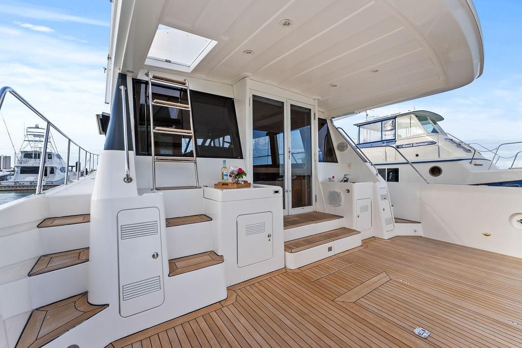 Used 2000 West Bay 58 Sonship