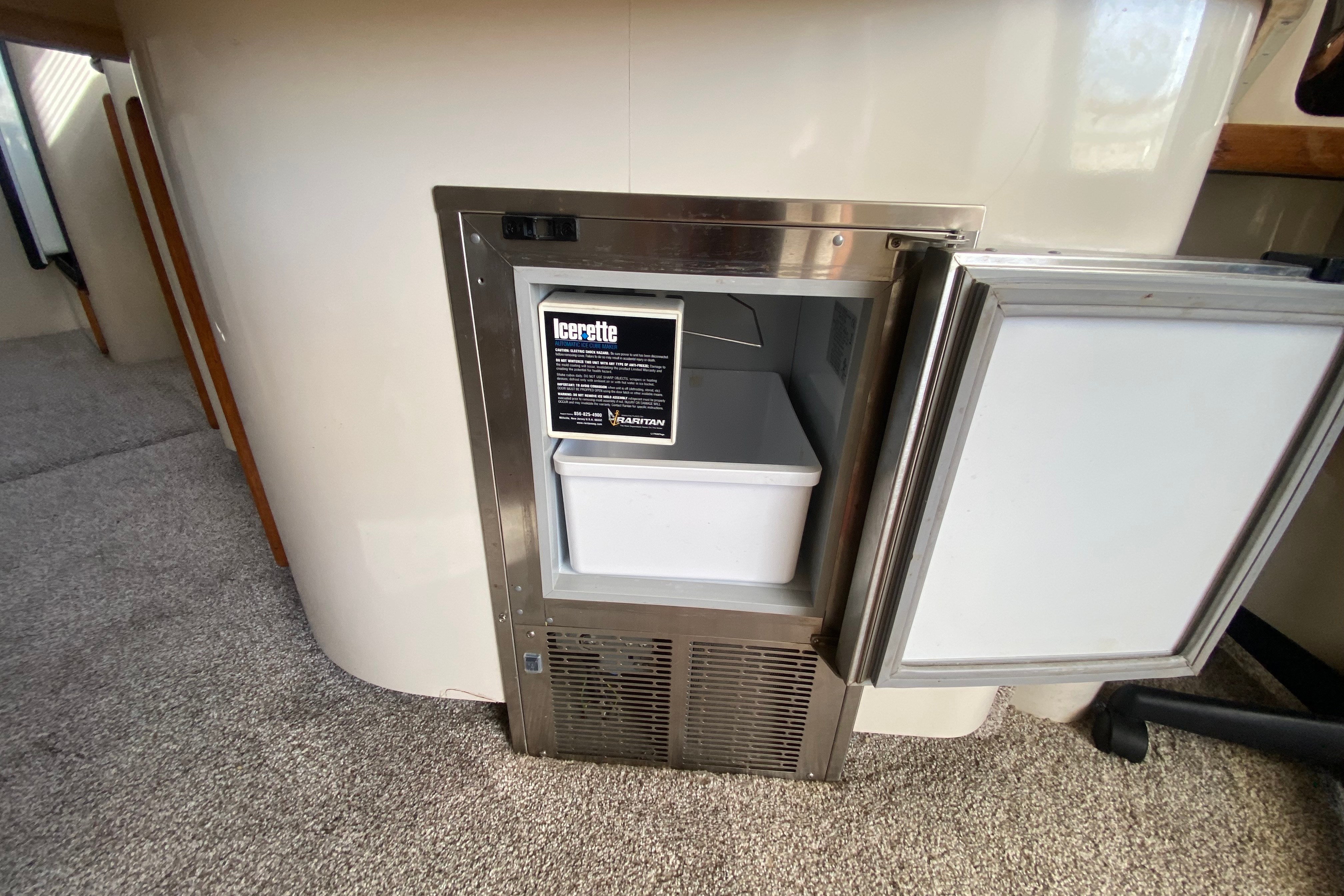 Used 1996 Sea Ray 440 Express Bridge
