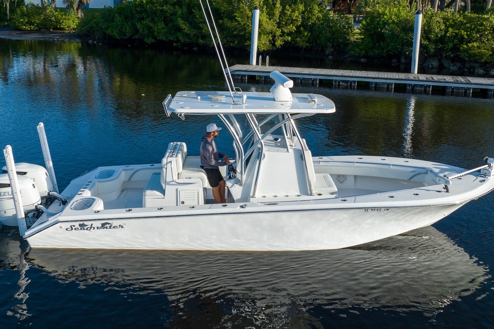 Used 2023 SeaHunter 28 Floridian