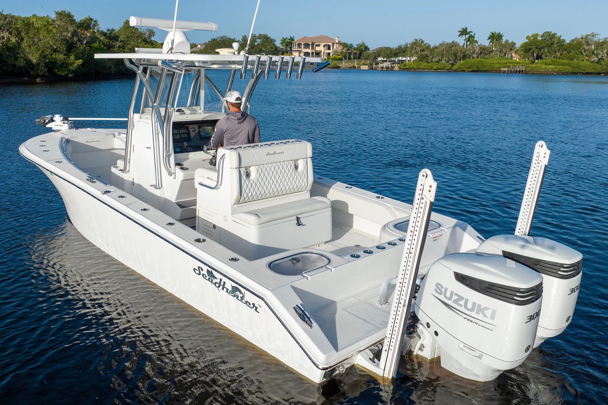 Used 2023 SeaHunter 28 Floridian
