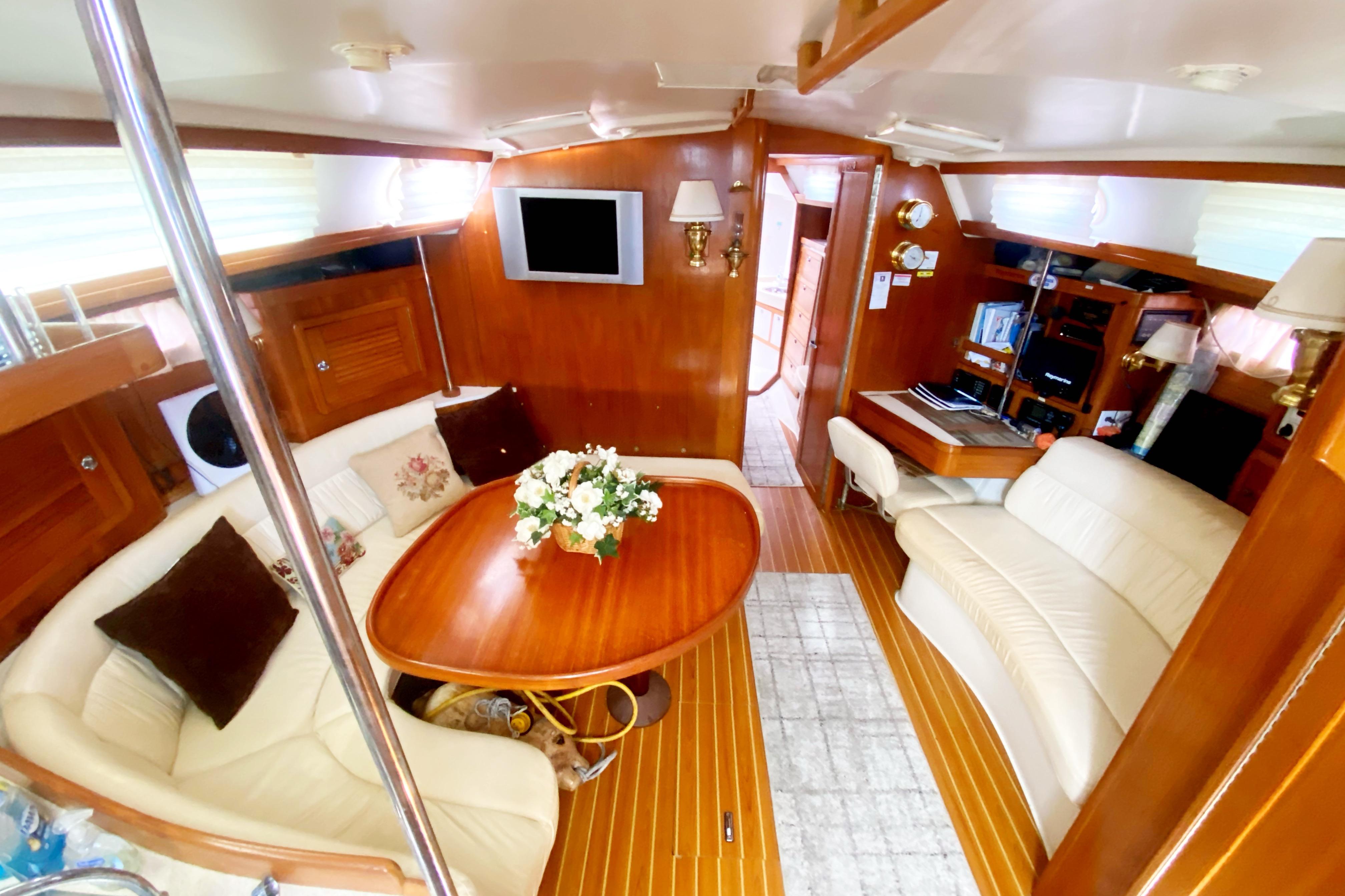 Used 2004 Catalina 42 MkII