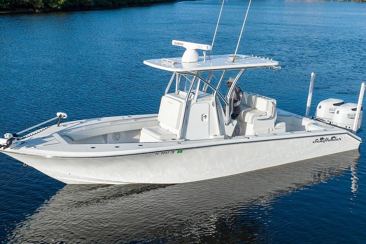 Used 2023 SeaHunter 28 Floridian