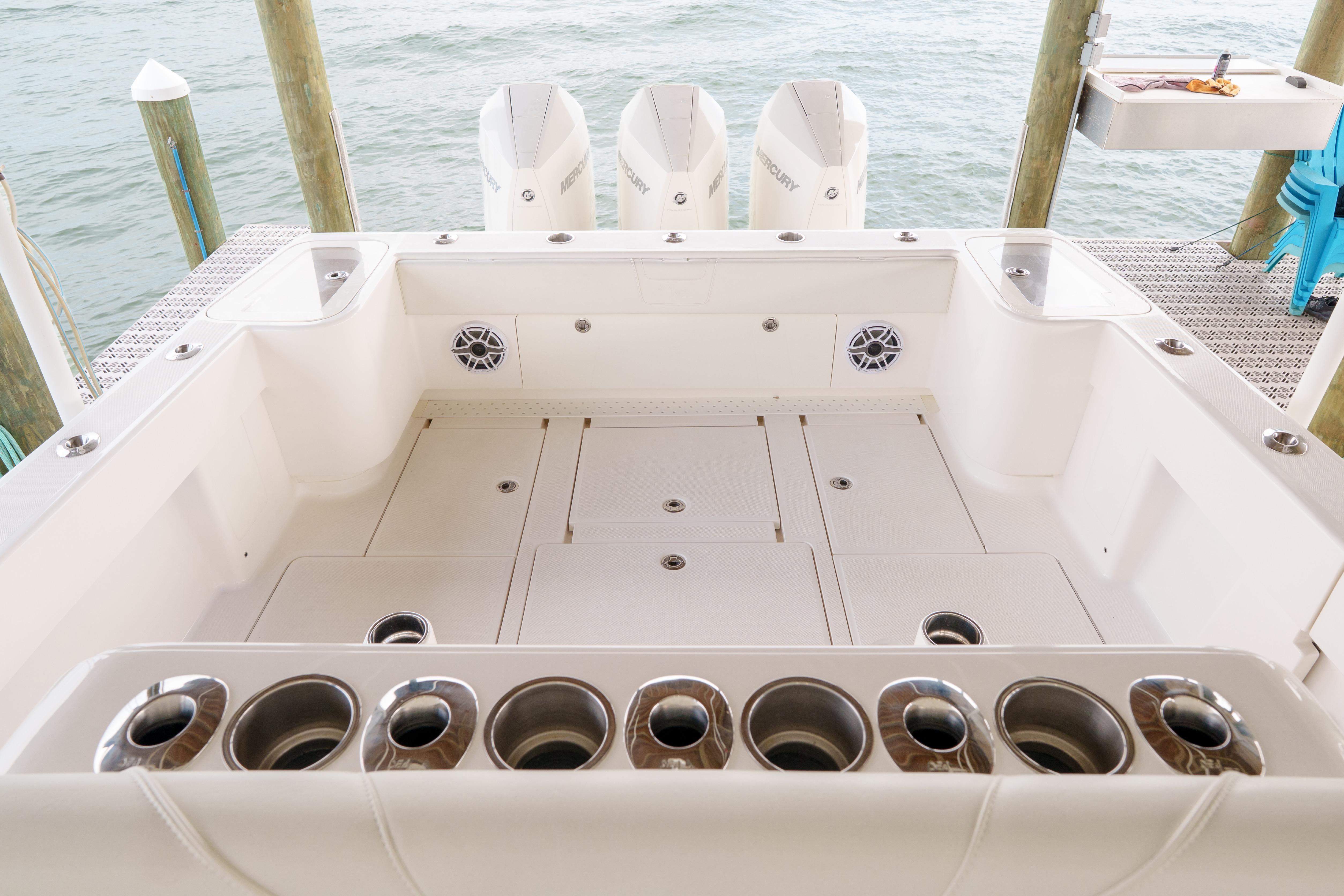 Used 2022 SeaVee 370Z