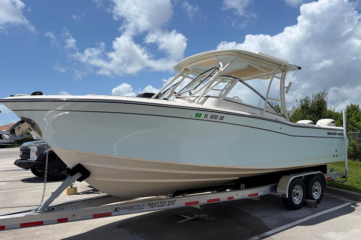 Used 2025 Grady-White Freedom 275