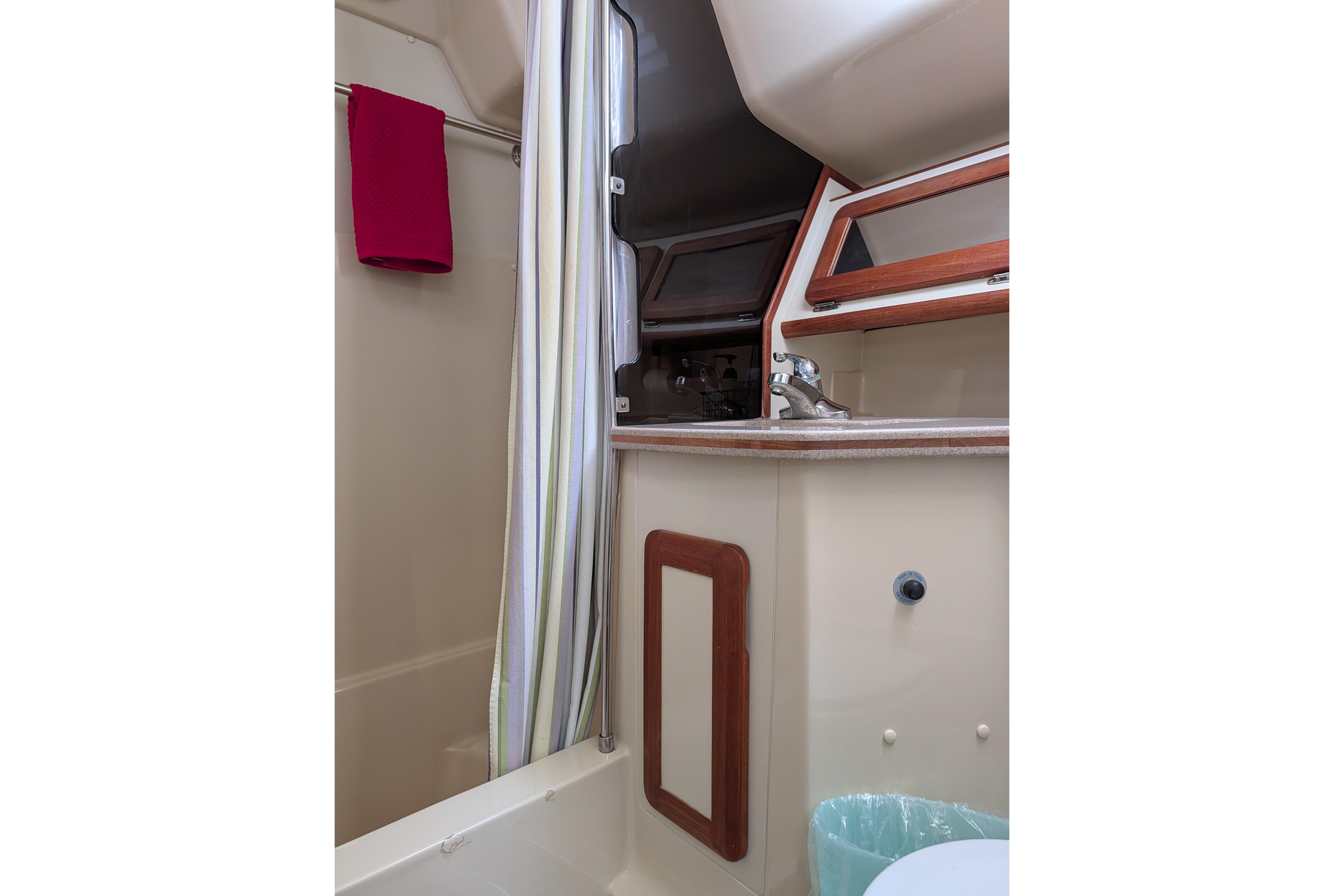 Used 1994 Hunter Passage 42