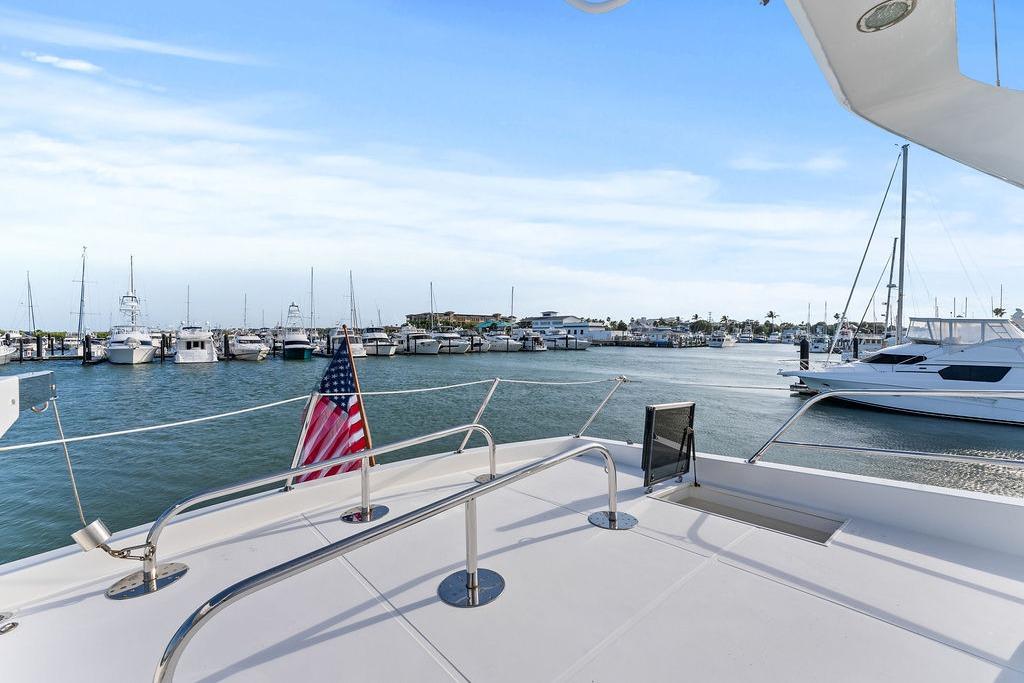 Used 2000 West Bay 58 Sonship