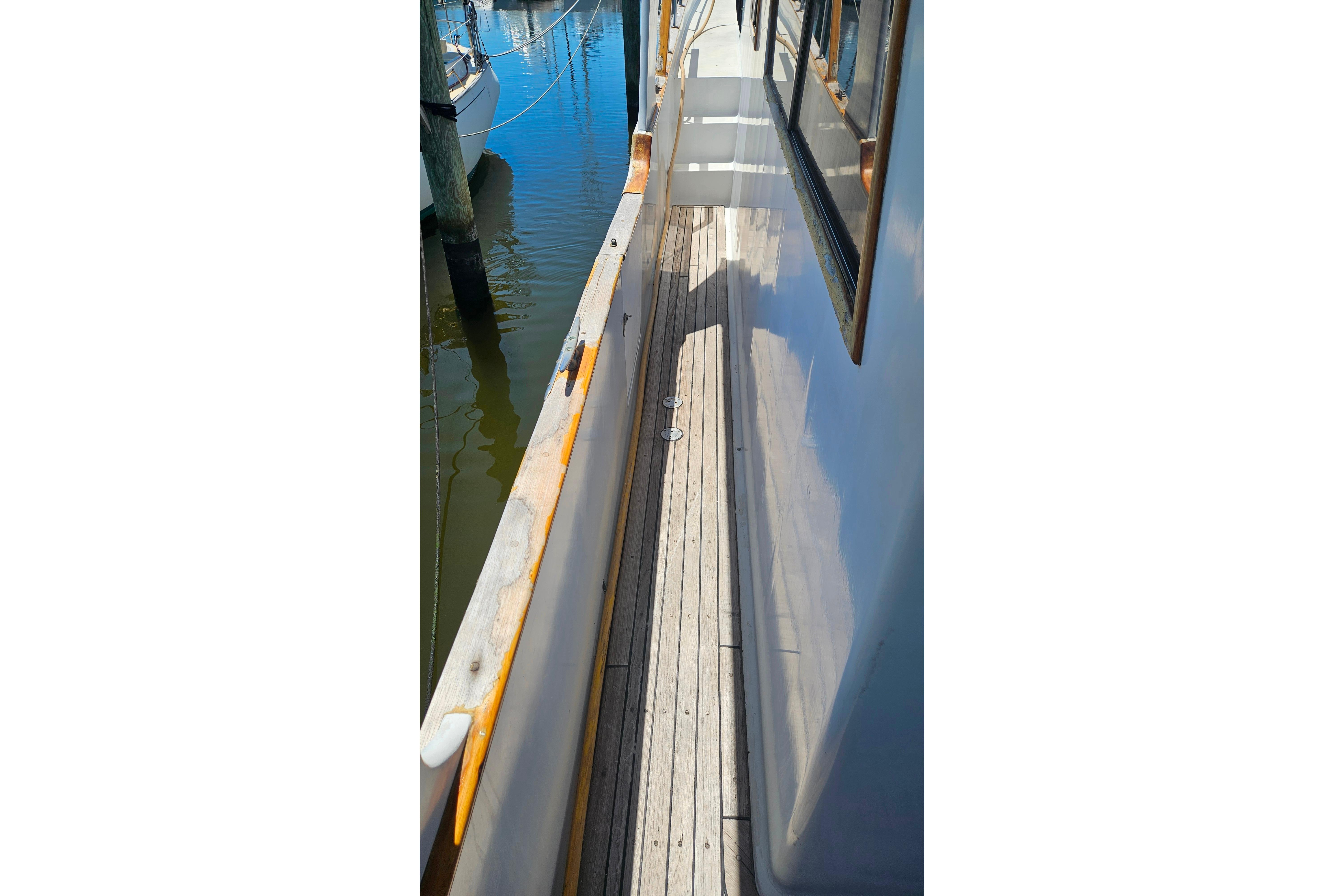 Used 1981 Sea Ranger 47 Pilothouse
