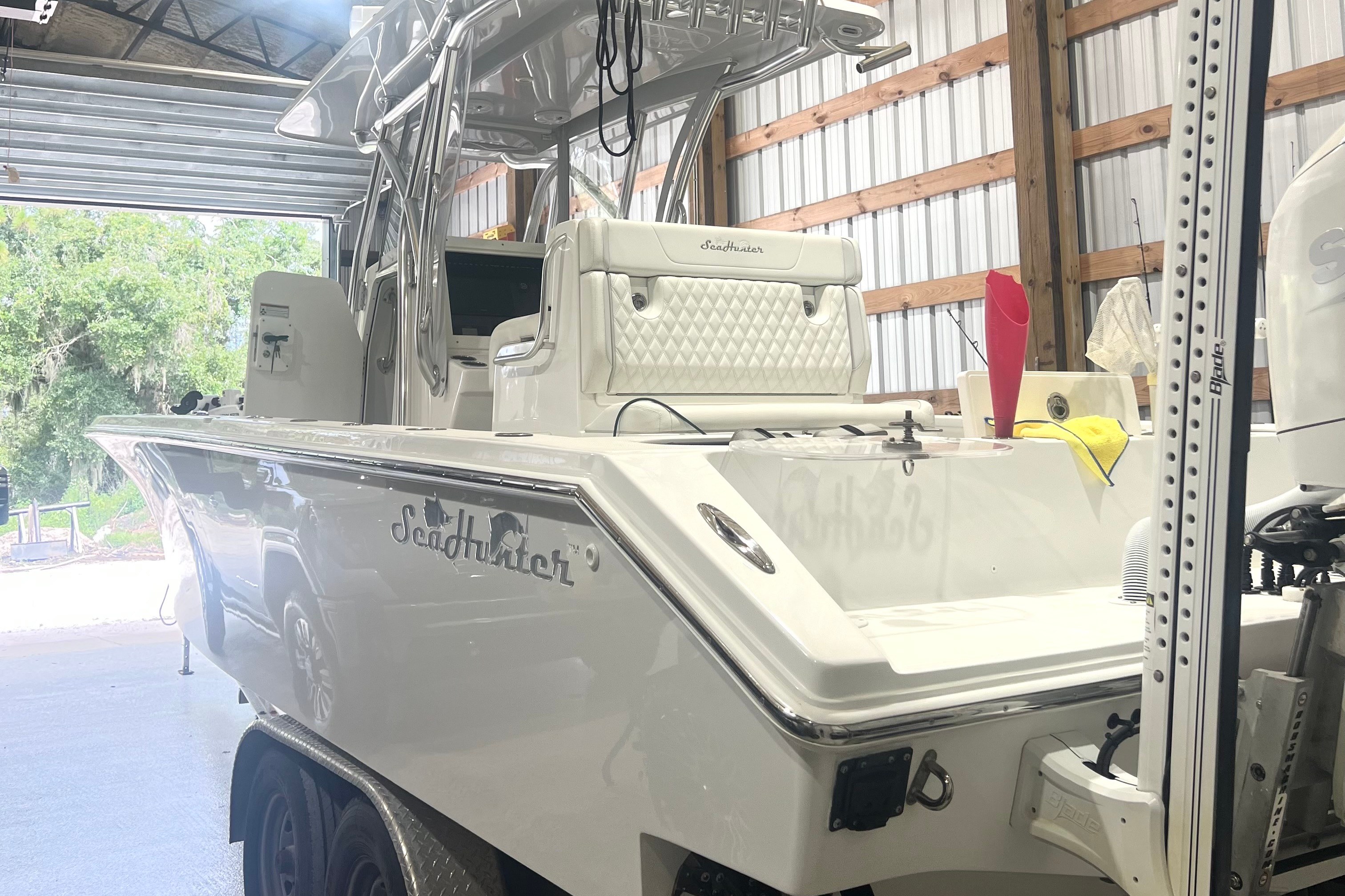 Used 2023 SeaHunter 28 Floridian