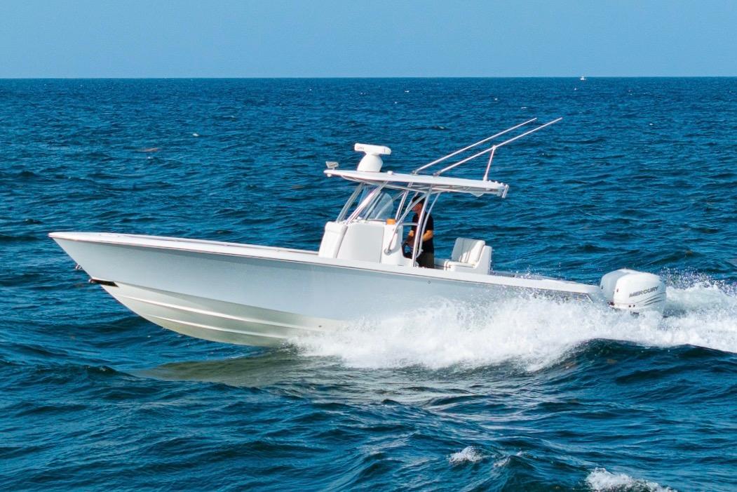 Used 2022 Contender 32 ST