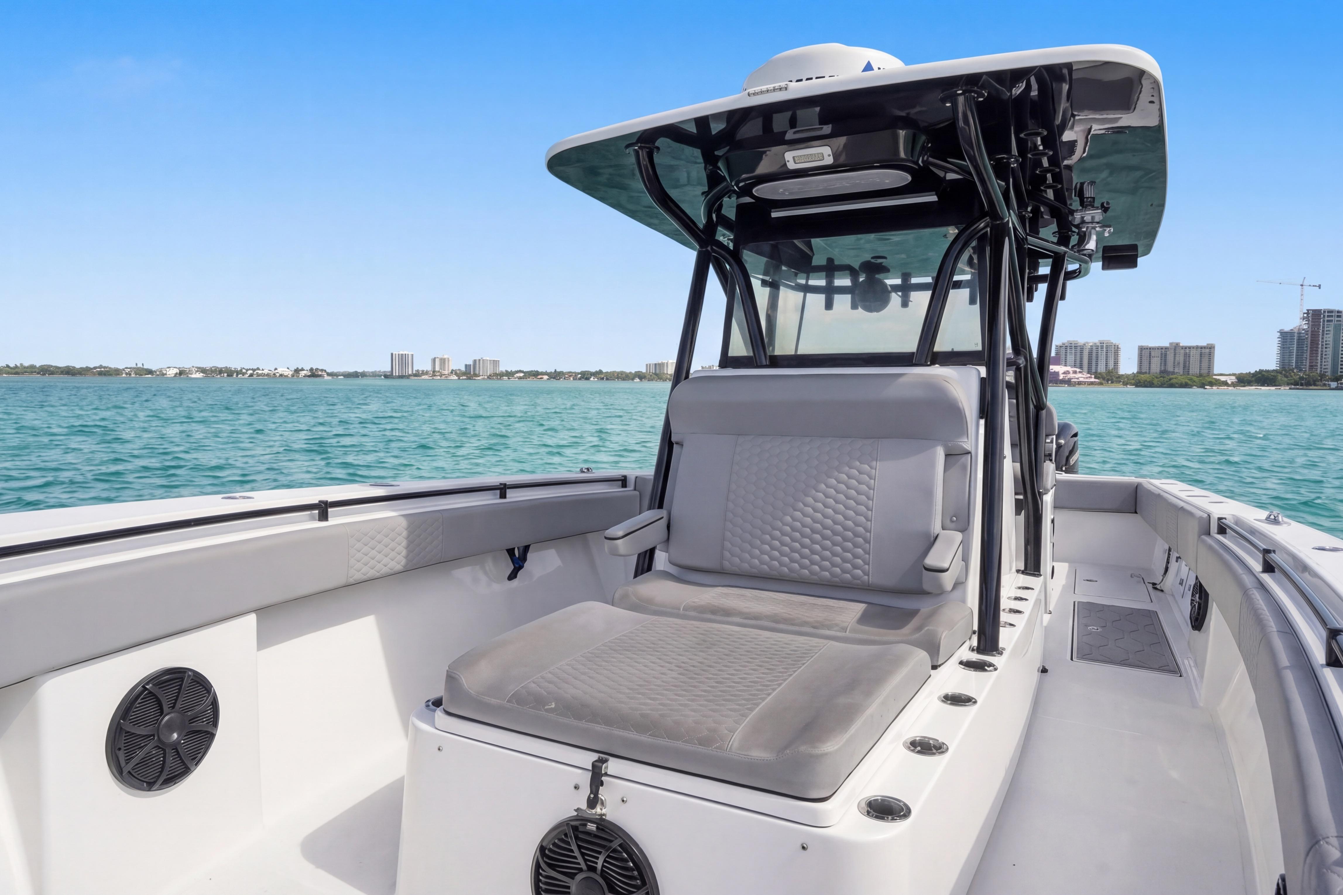 Used 2016 SeaHunter 35 Tournament
