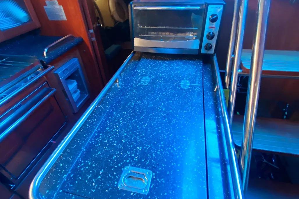 Used 2012 Hunter 50