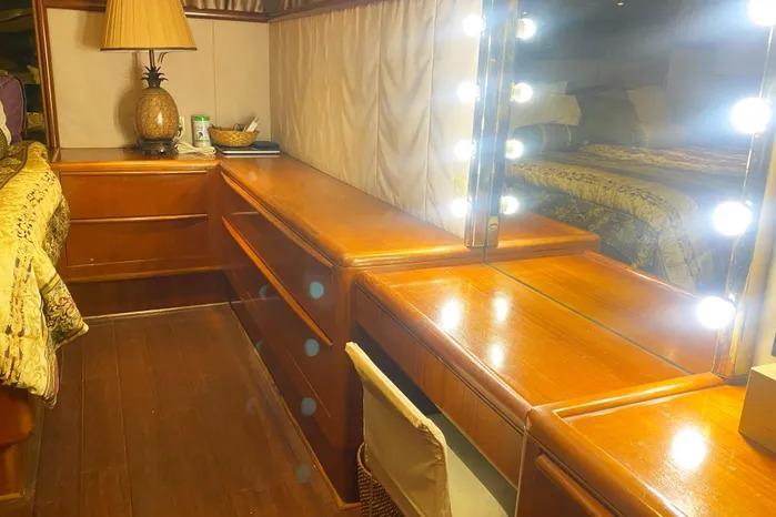 Used 1990 Viking Motor Yacht
