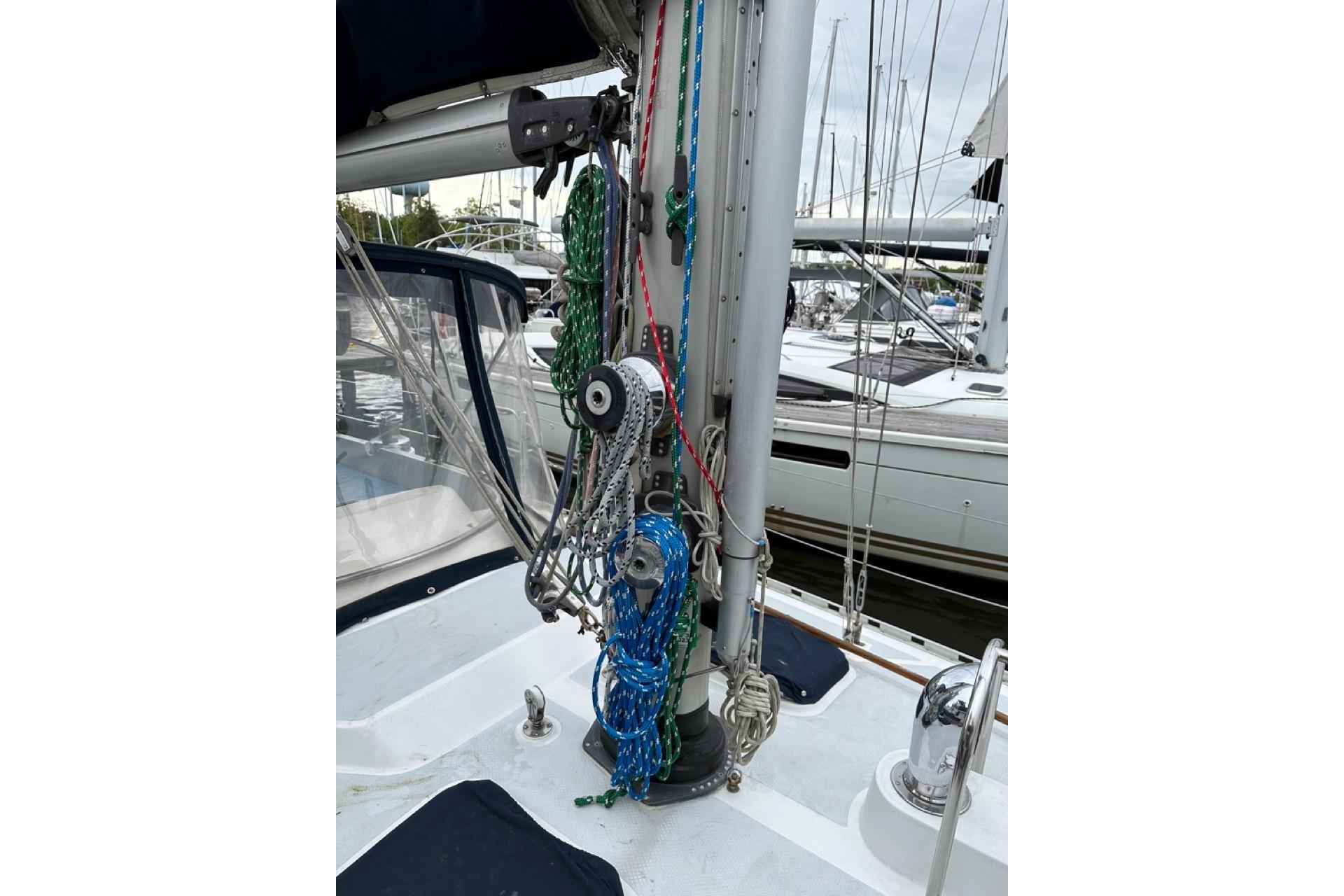 Used 1989 Hylas 44