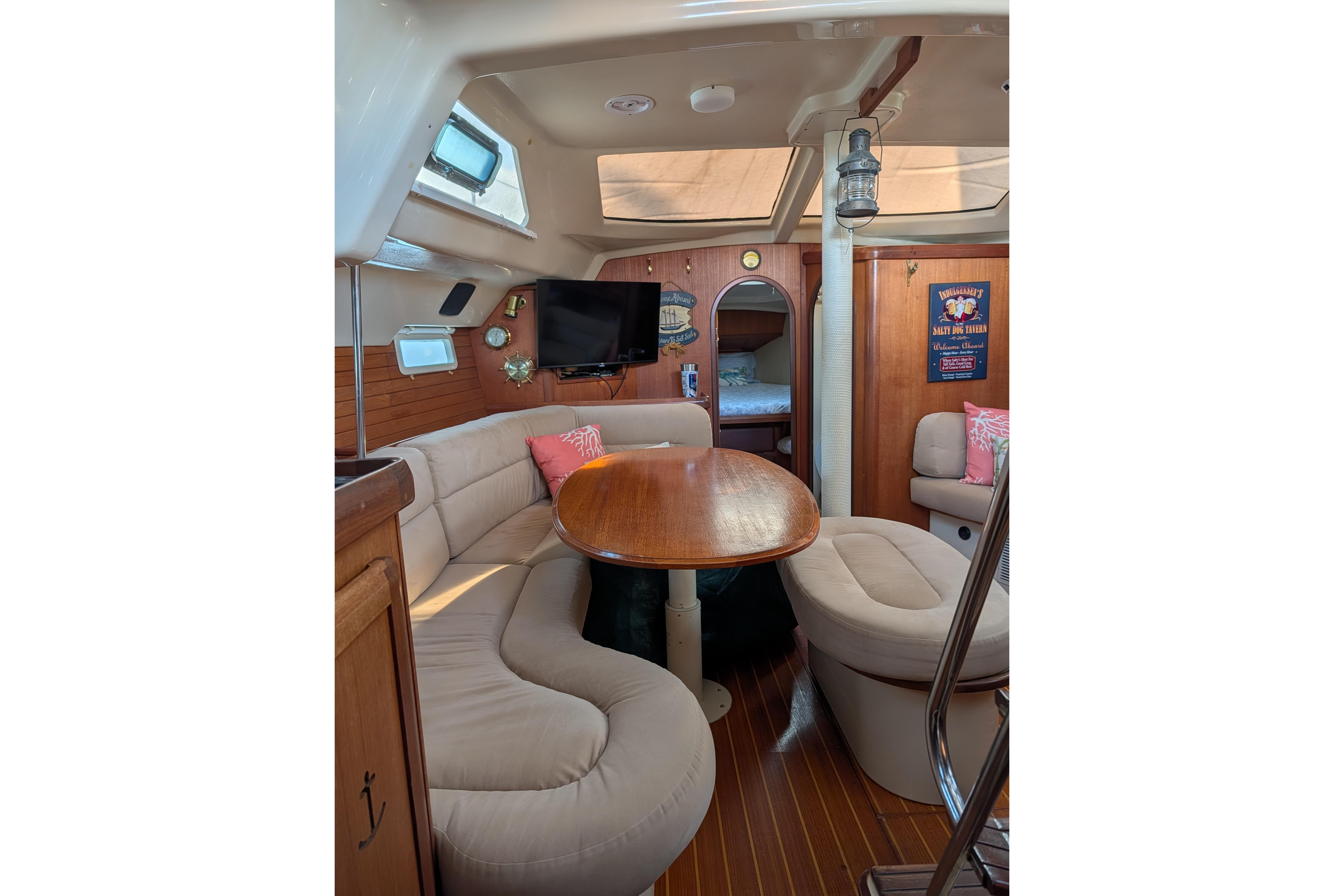 Used 1994 Hunter Passage 42