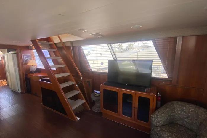 Used 1990 Viking Motor Yacht