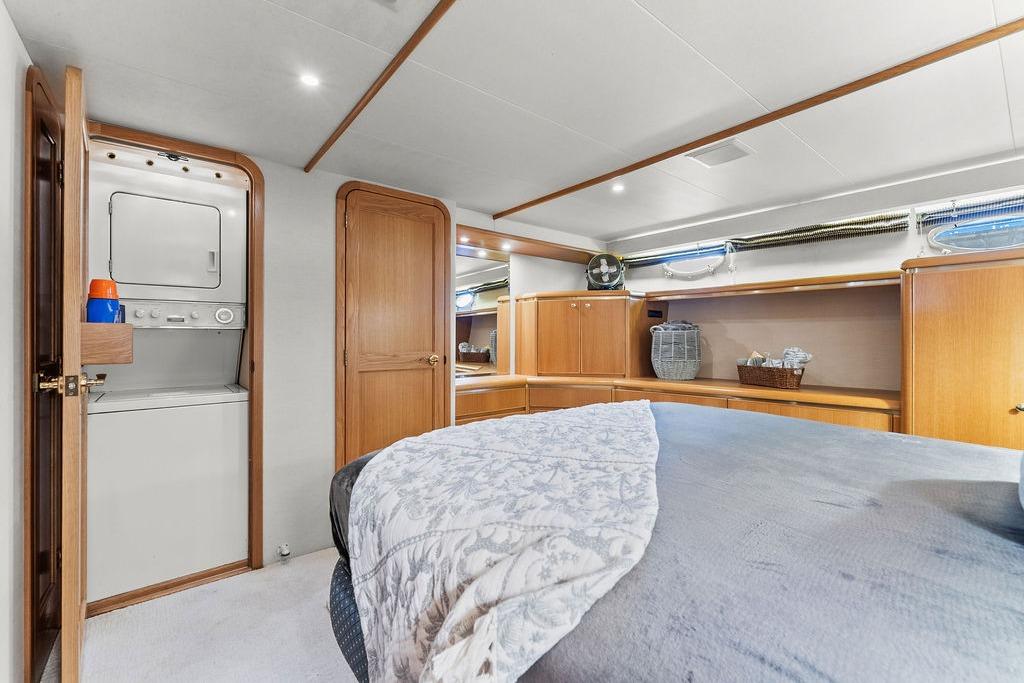 Used 2000 West Bay 58 Sonship