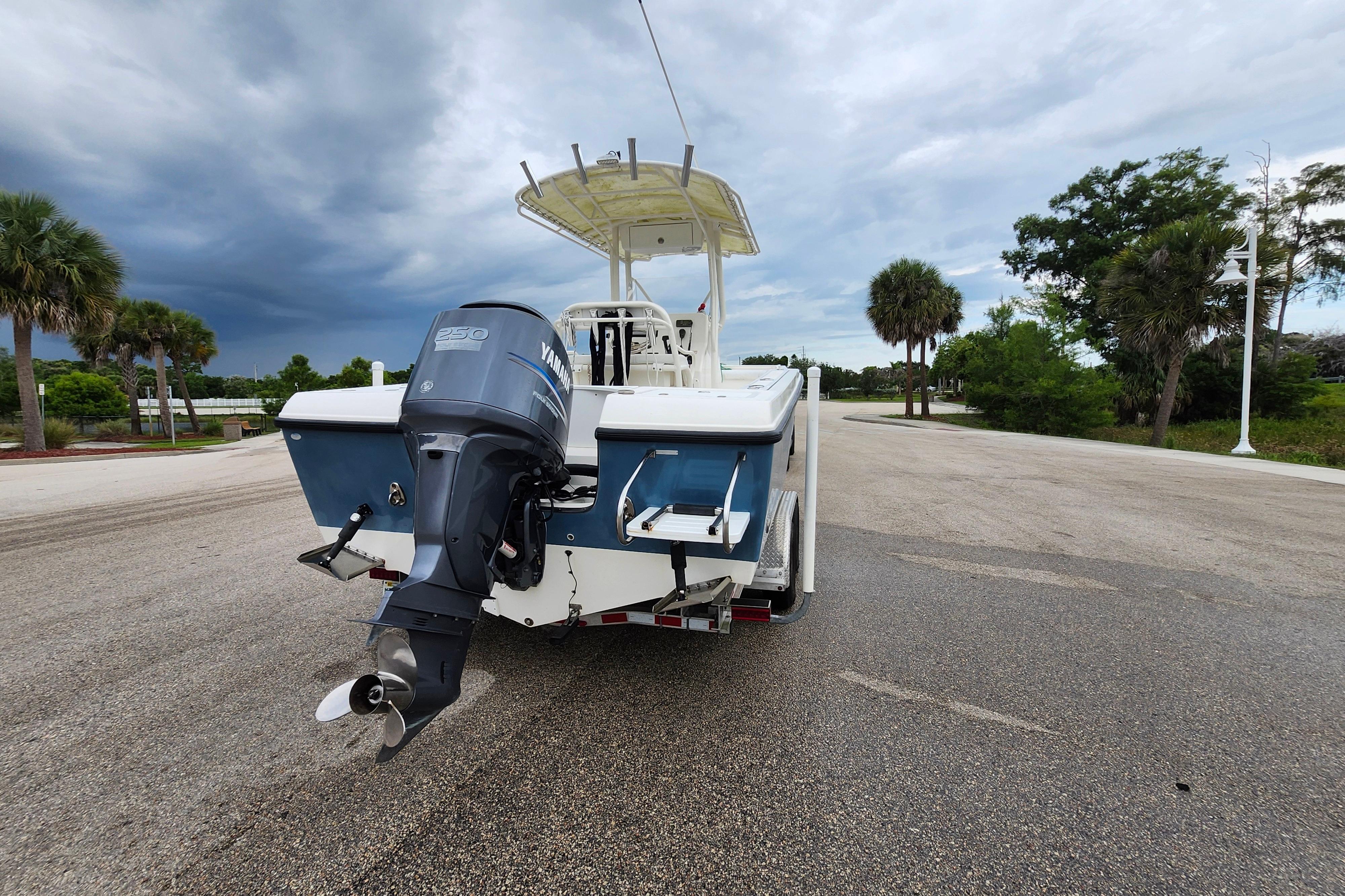 Used 2007 Edgewater 228CC