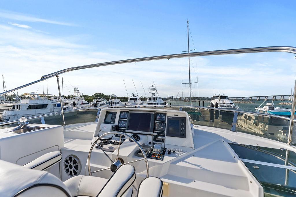 Used 2000 West Bay 58 Sonship
