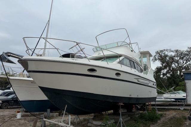 Used 2000 Maxum 4100 SCA