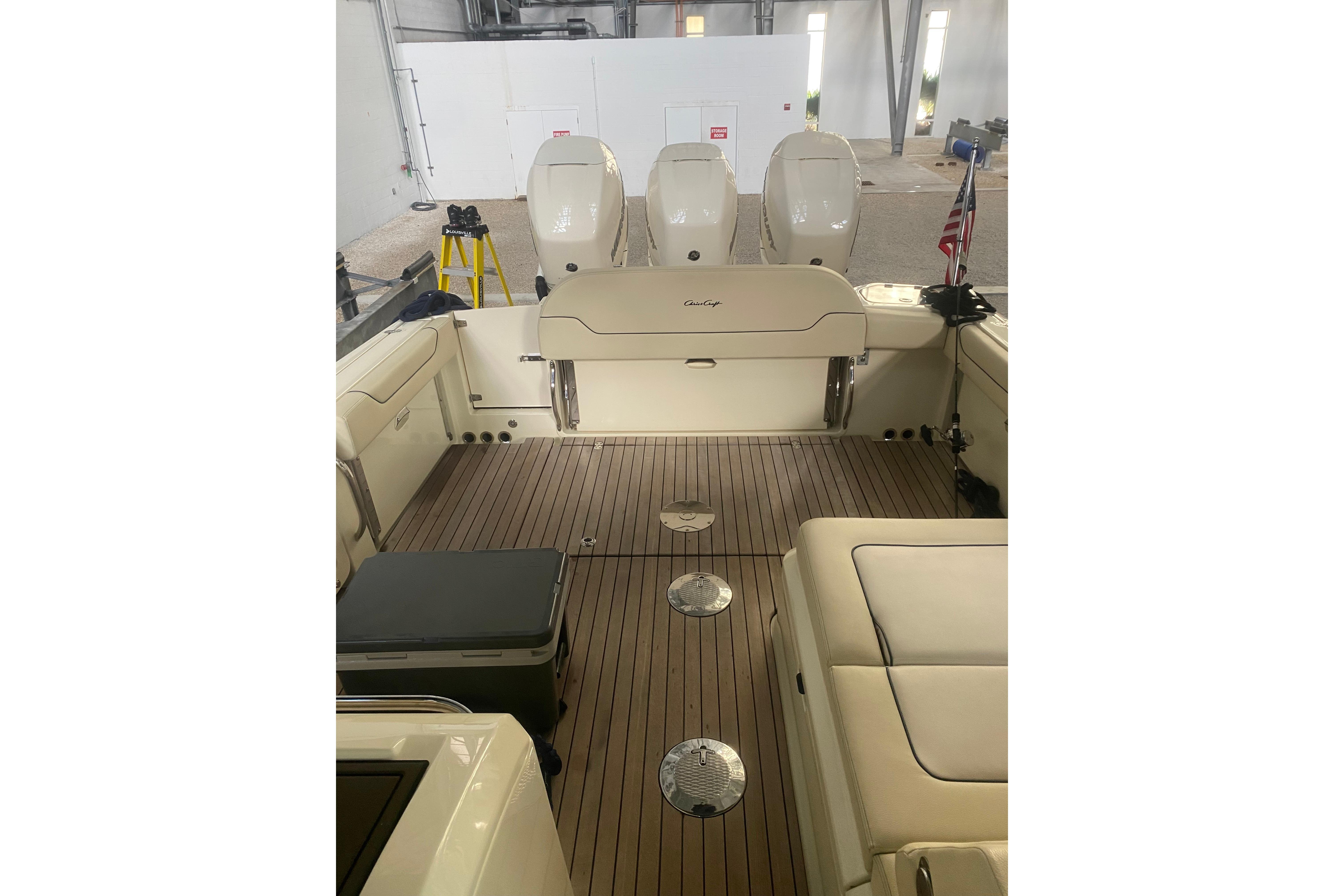 Used 2022 Chris-Craft Calypso 35