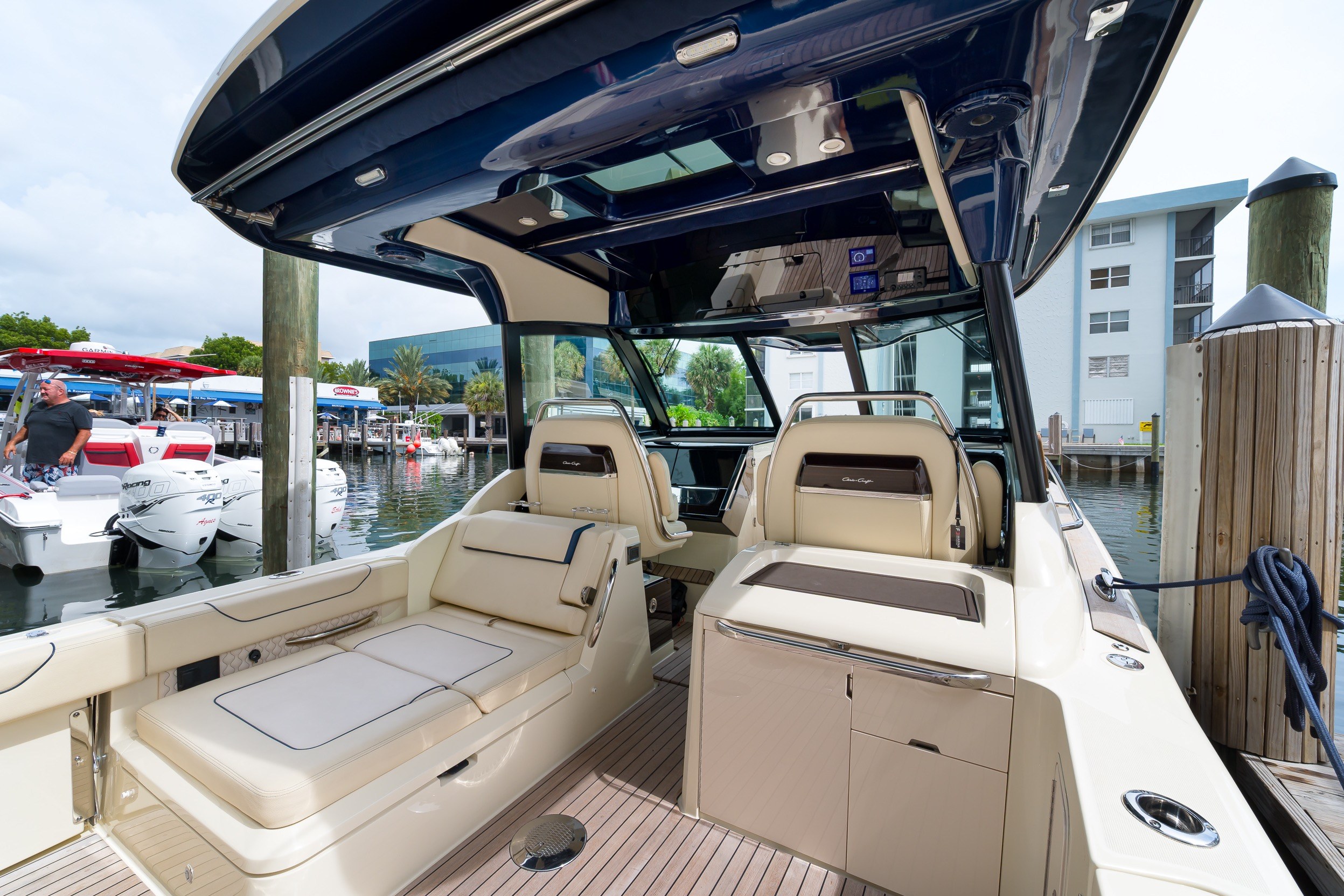 Used 2022 Chris-Craft Calypso 35