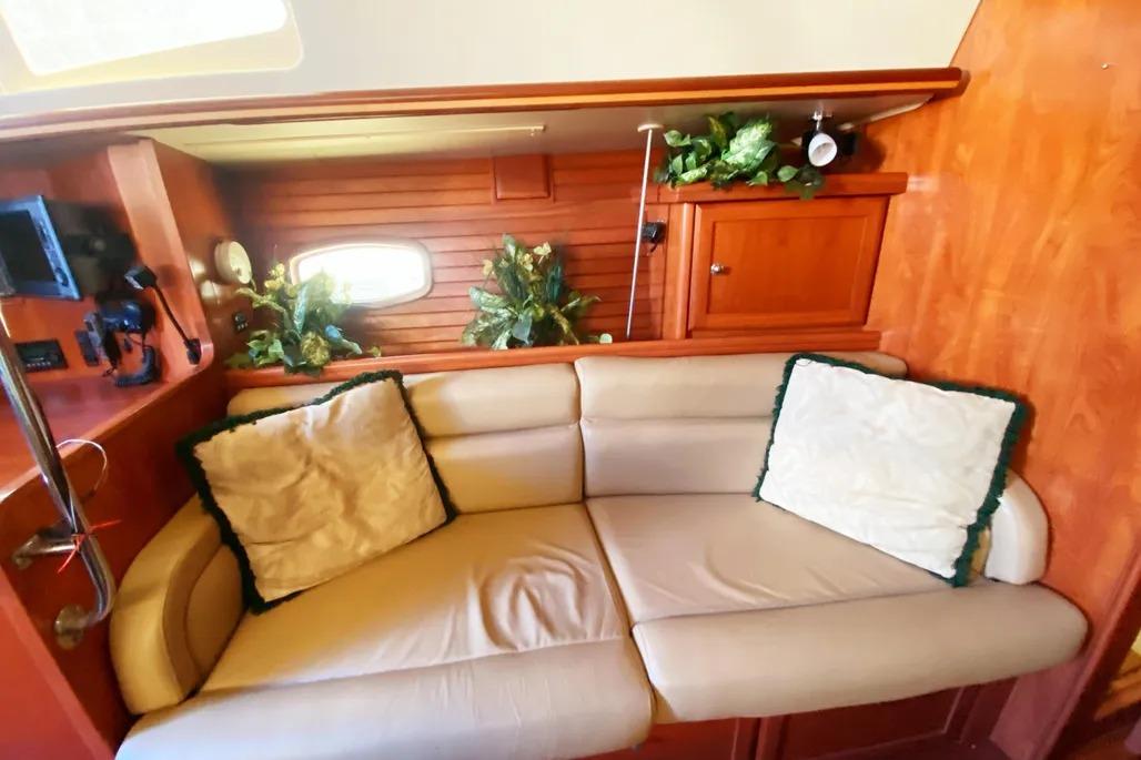 Used 2012 Hunter 50