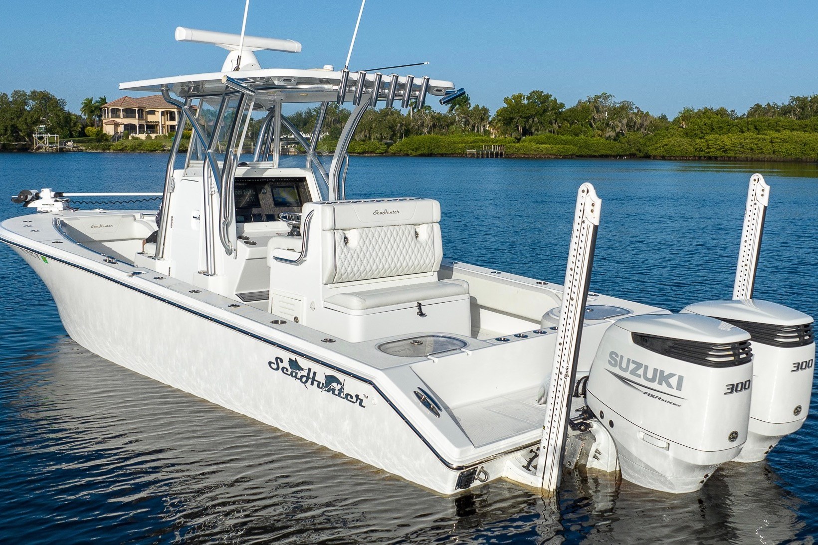 Used 2023 SeaHunter 28 Floridian