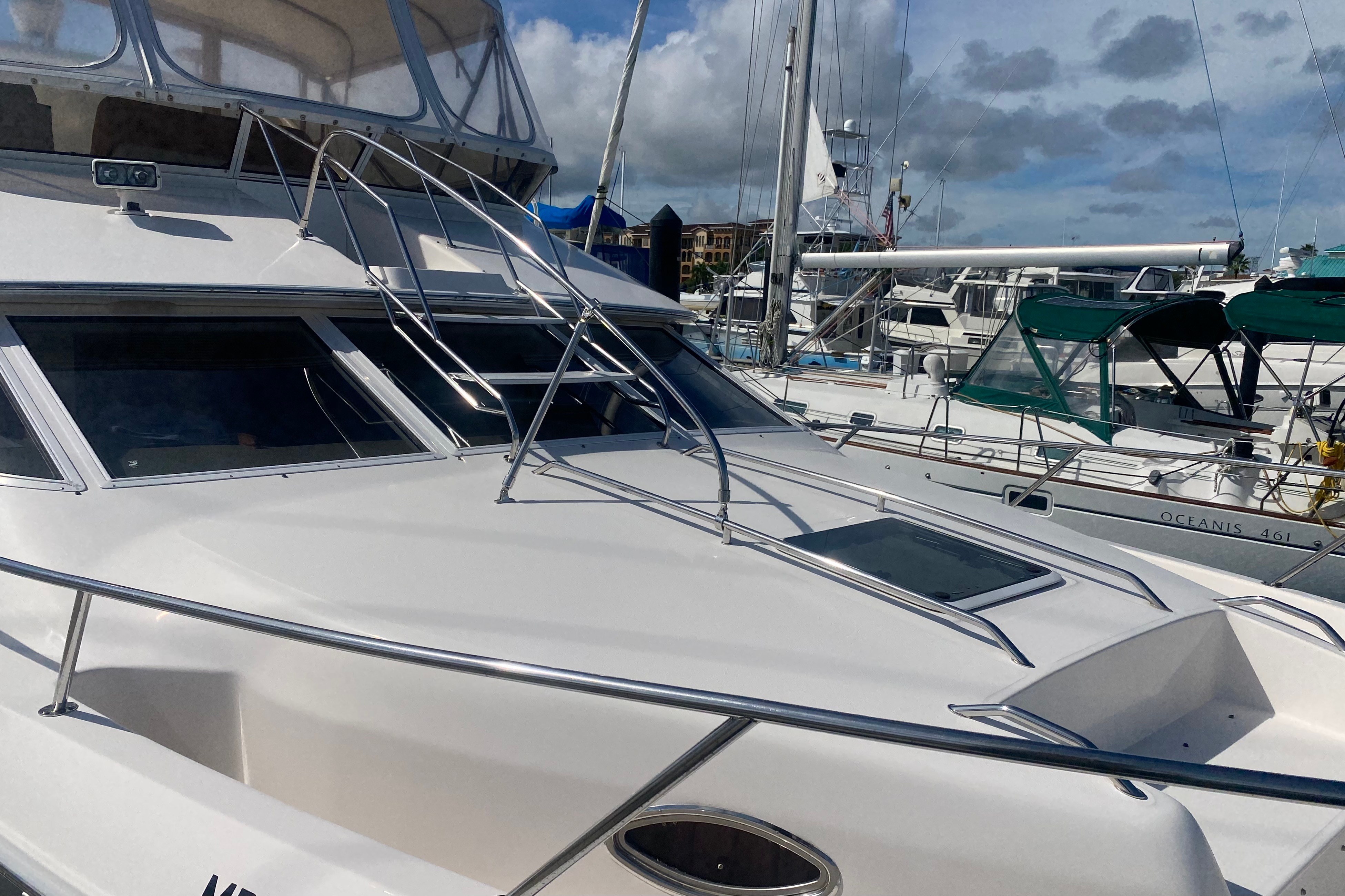 Used 1996 Sea Ray 440 Express Bridge