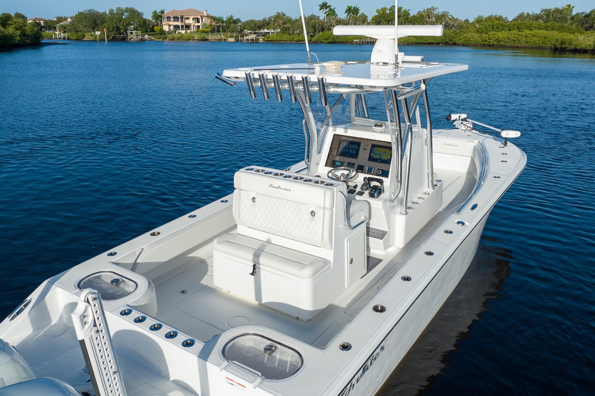 Used 2023 SeaHunter 28 Floridian