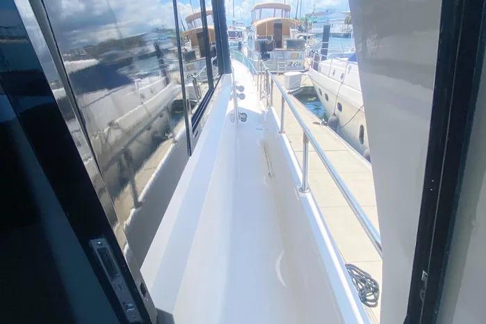 Used 1990 Viking Motor Yacht