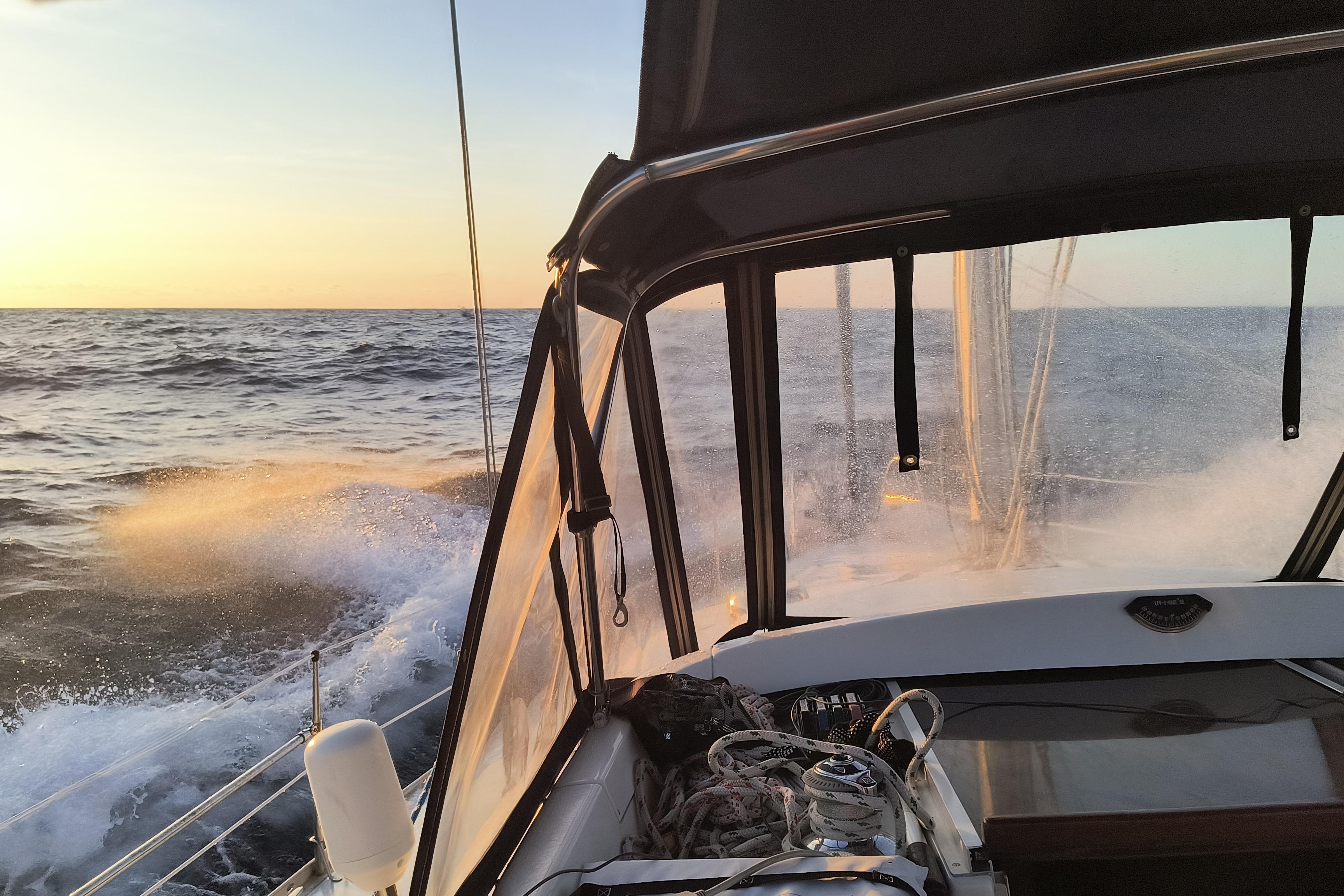 Used 1994 Hunter Passage 42