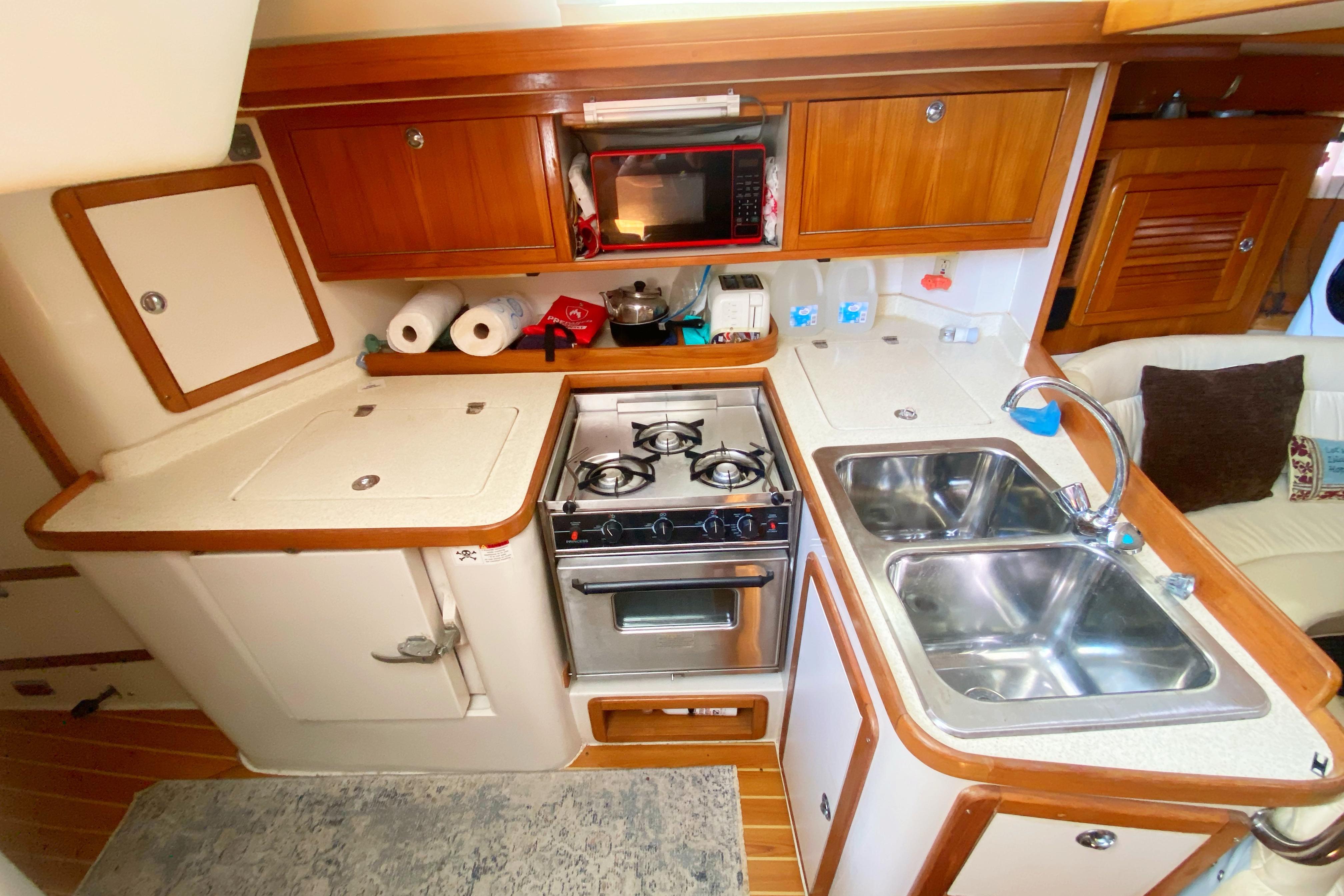 Used 2004 Catalina 42 MkII