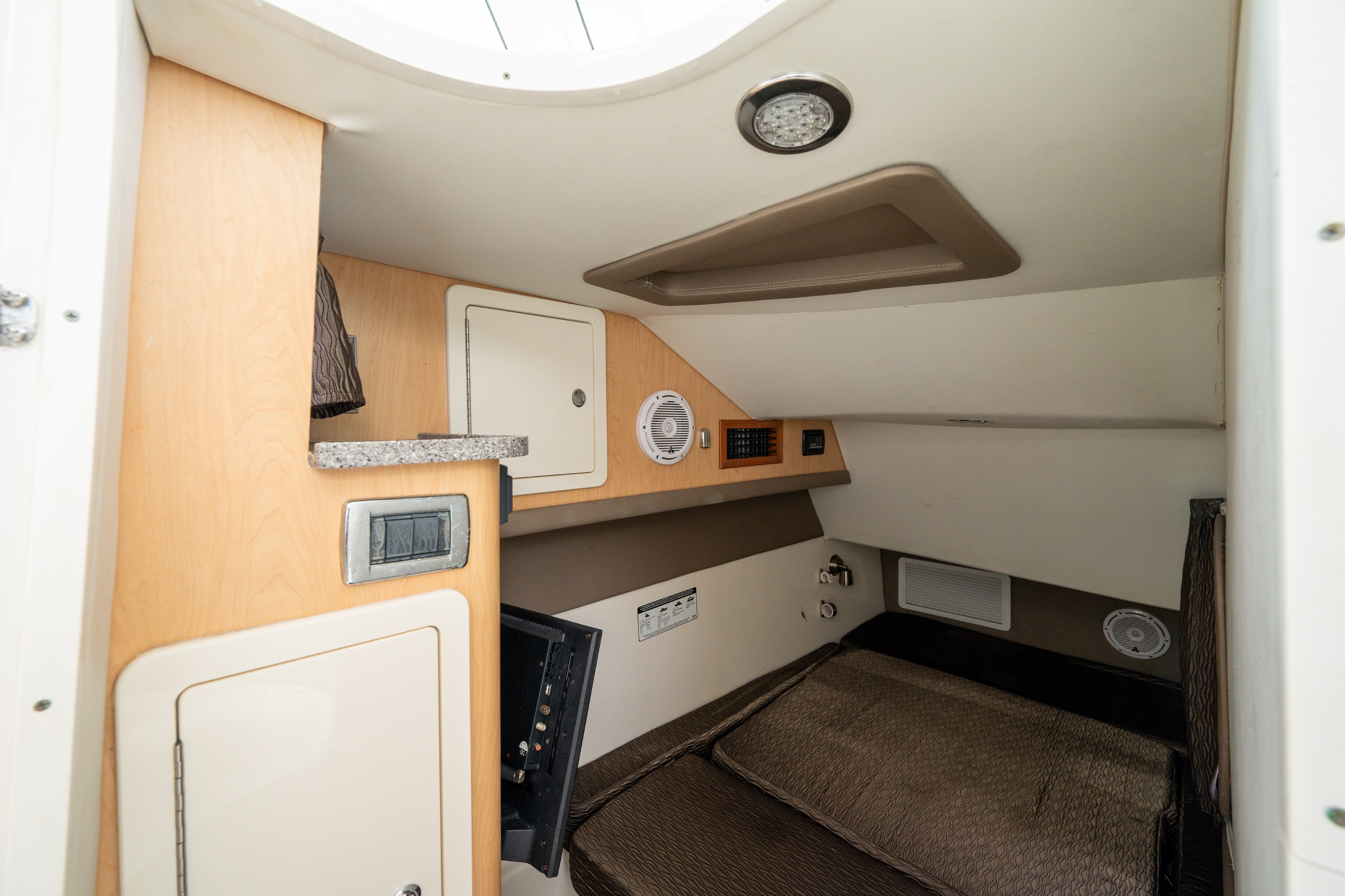 Used 2020 World Cat 320 DC
