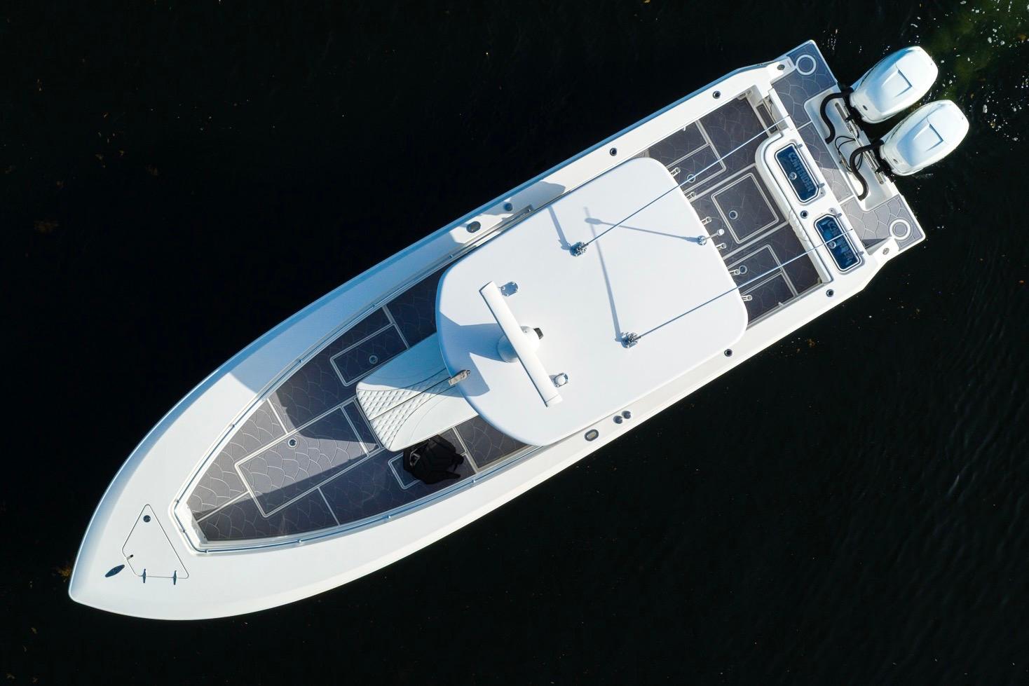 Used 2022 Contender 32 ST