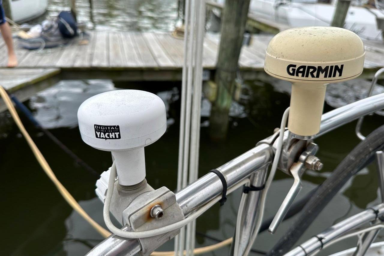 Used 1989 Hylas 44