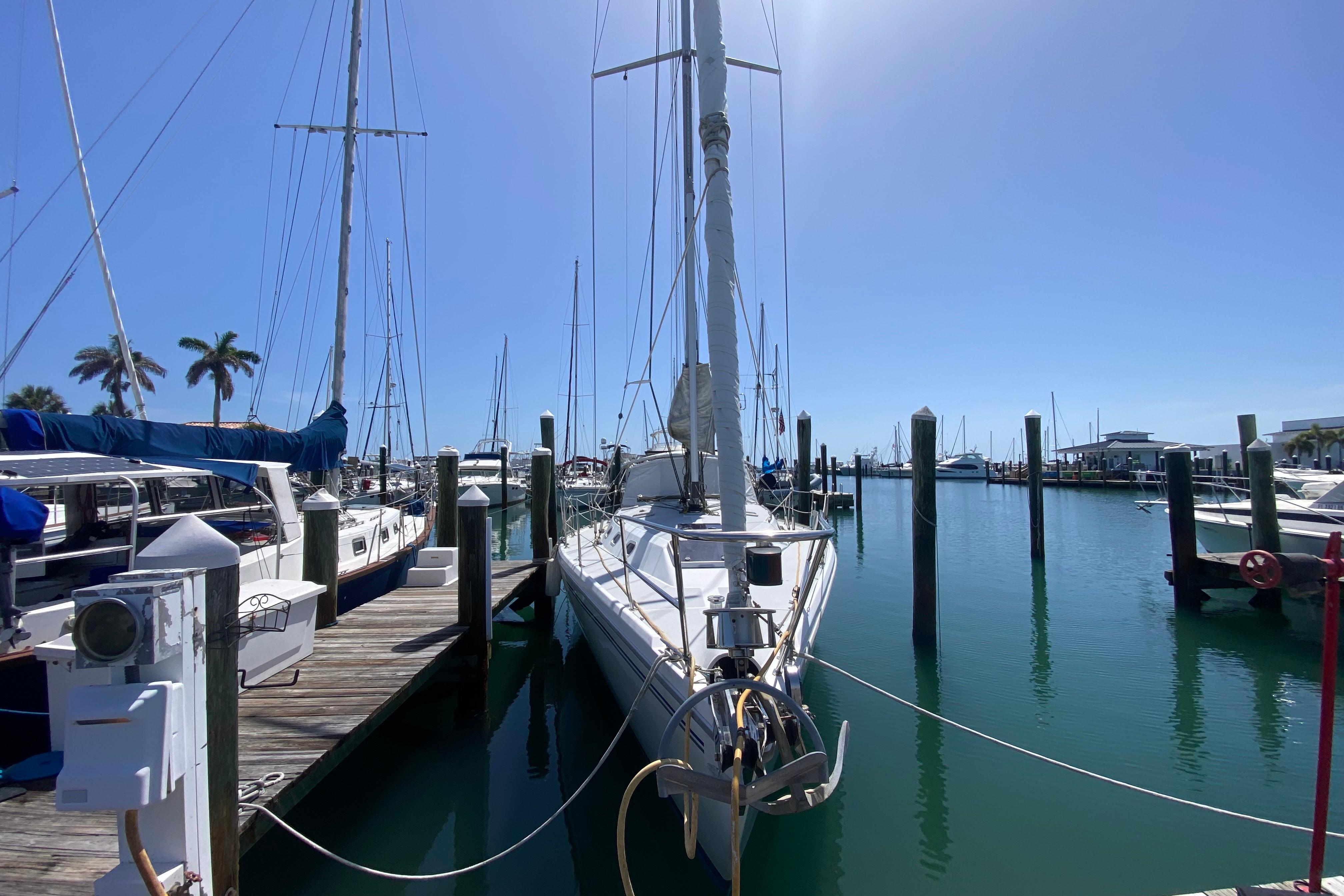 Used 2004 Catalina 42 MkII