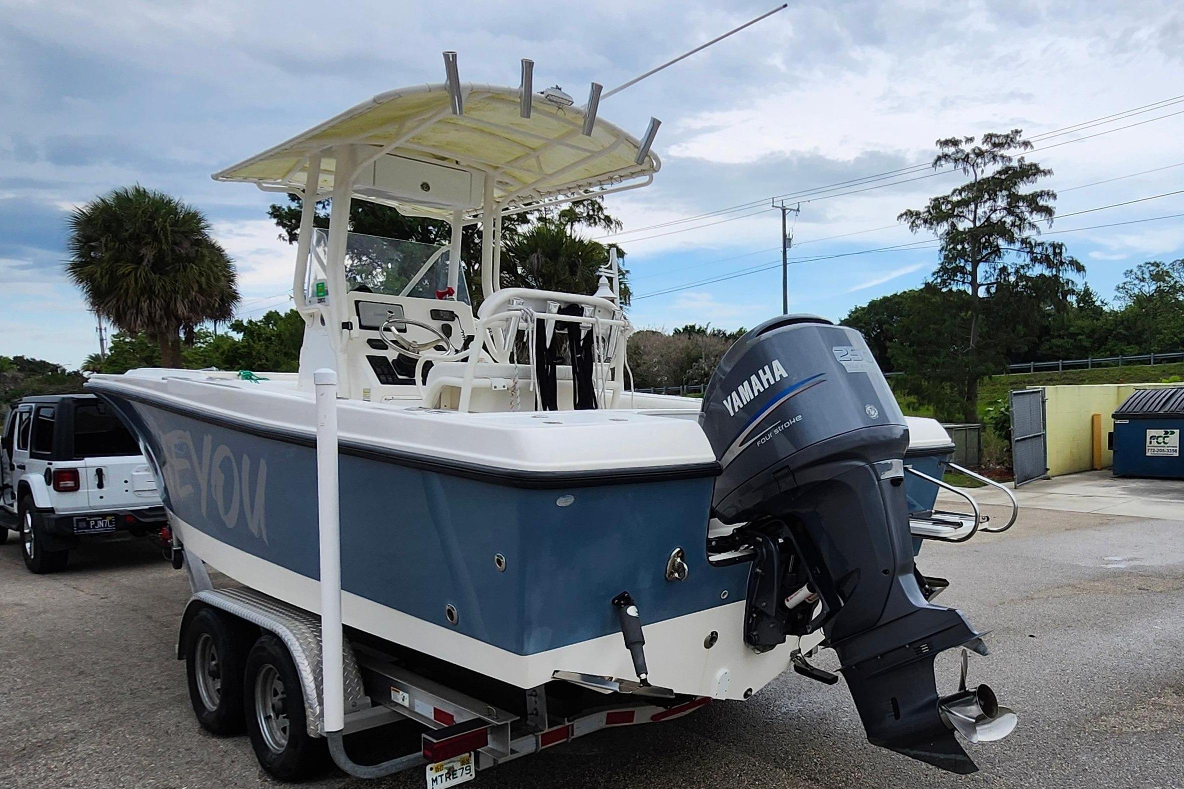 Used 2007 Edgewater 228CC