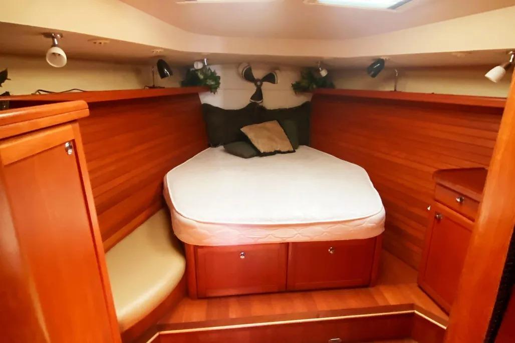 Used 2012 Hunter 50