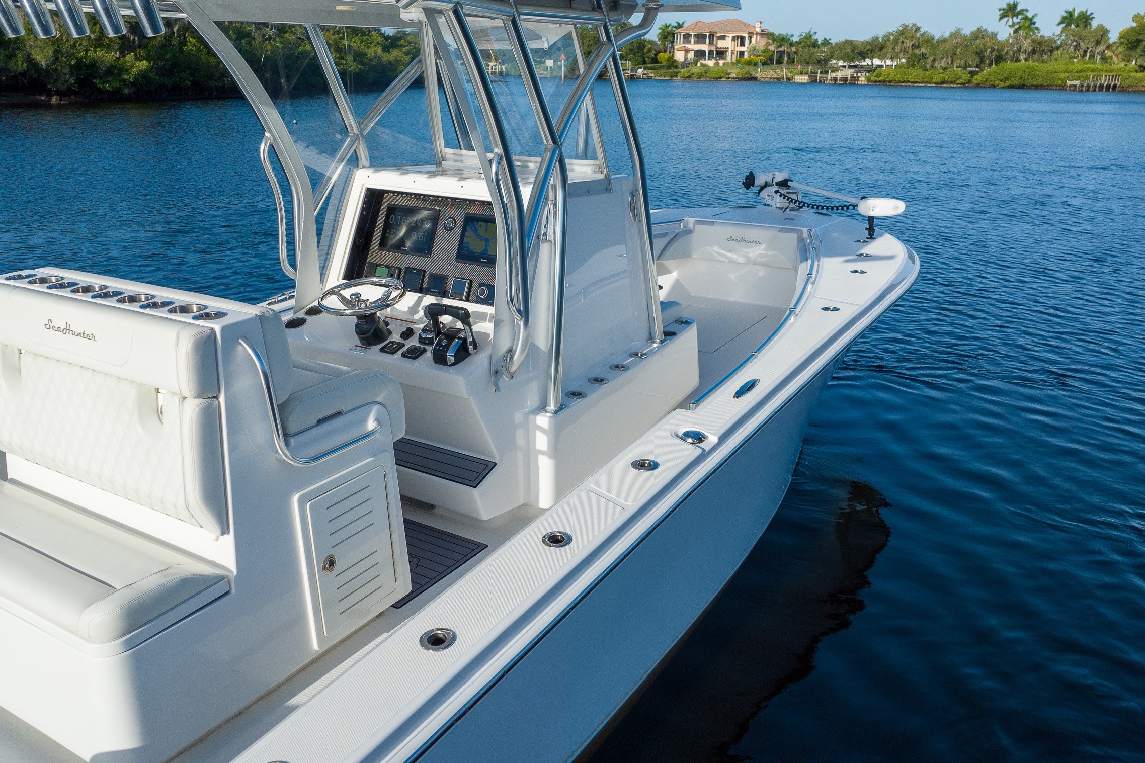 Used 2023 SeaHunter 28 Floridian