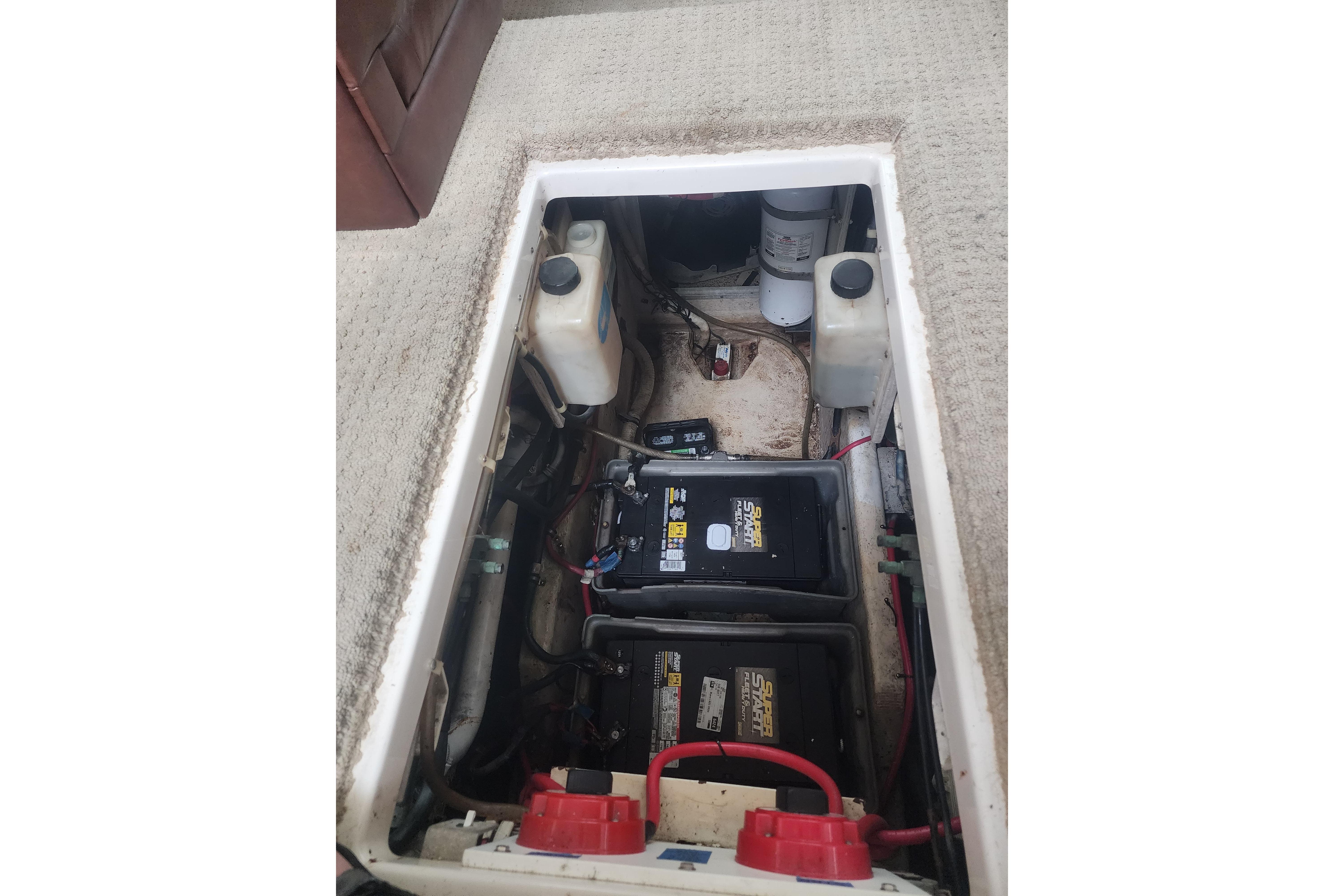 Used 2000 Maxum 4100 SCA