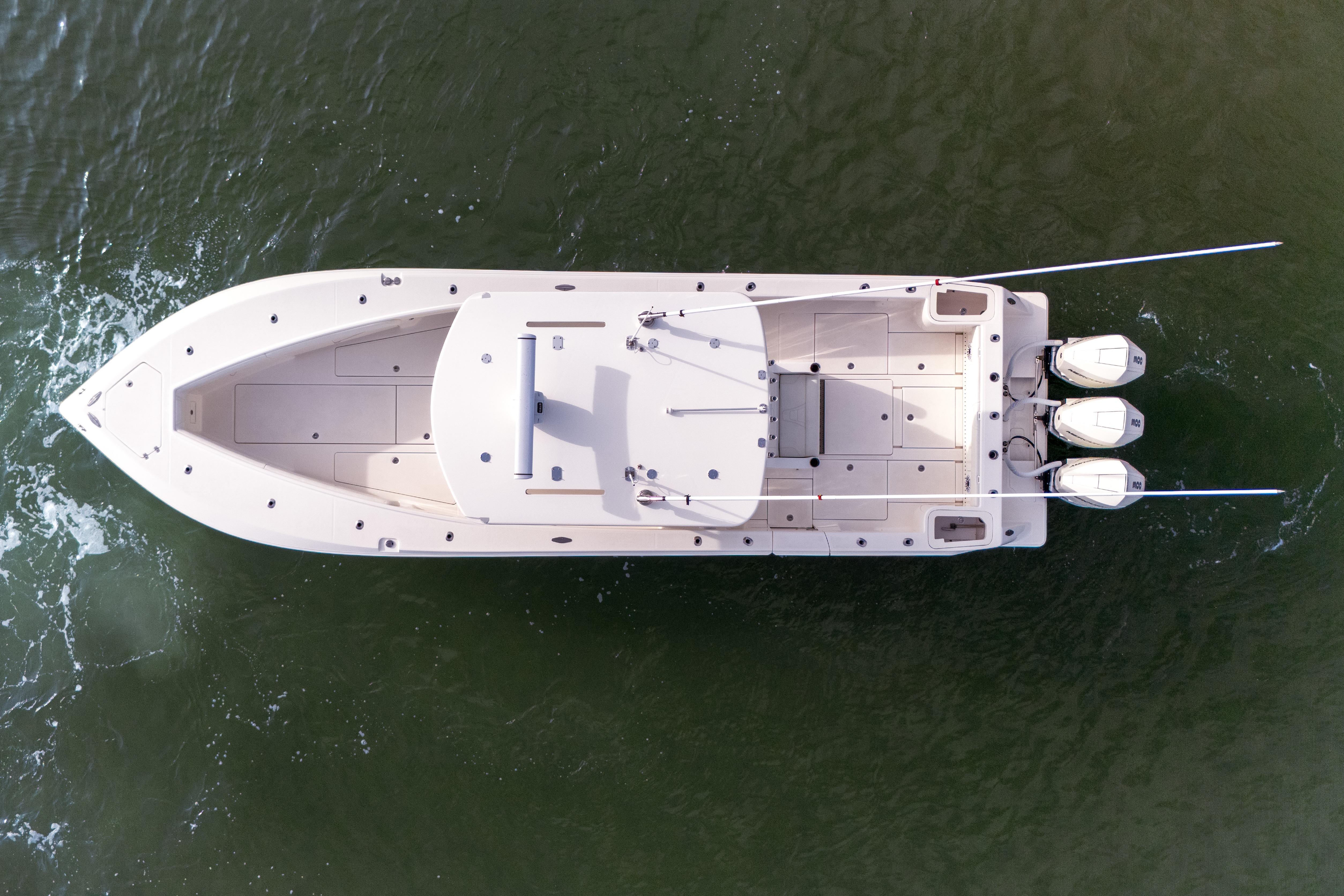 Used 2022 SeaVee 370Z