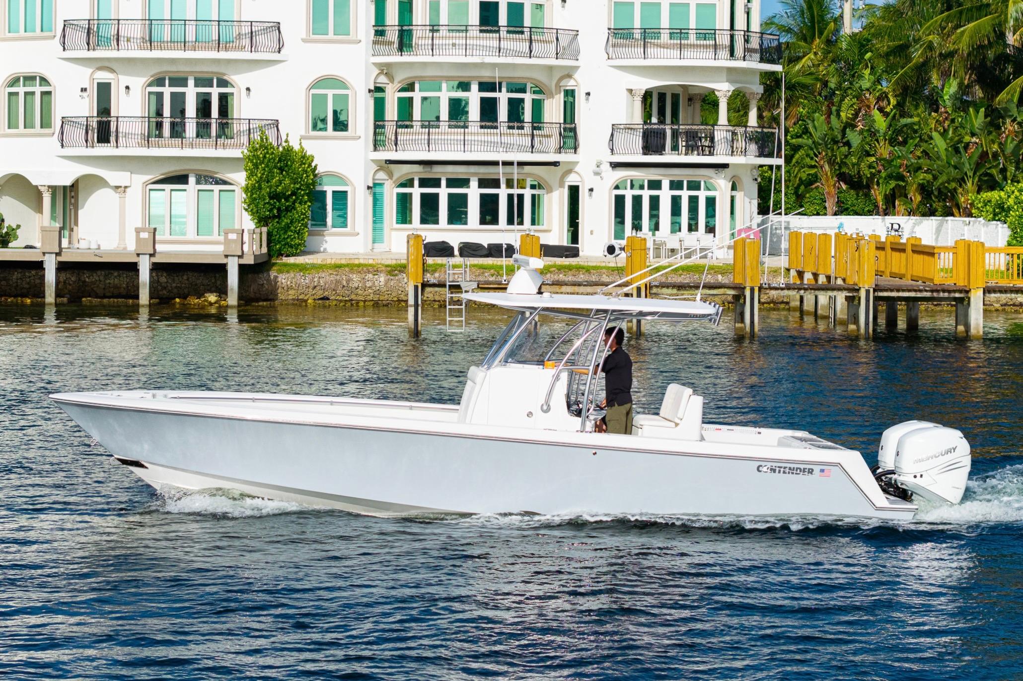 Used 2022 Contender 32 ST