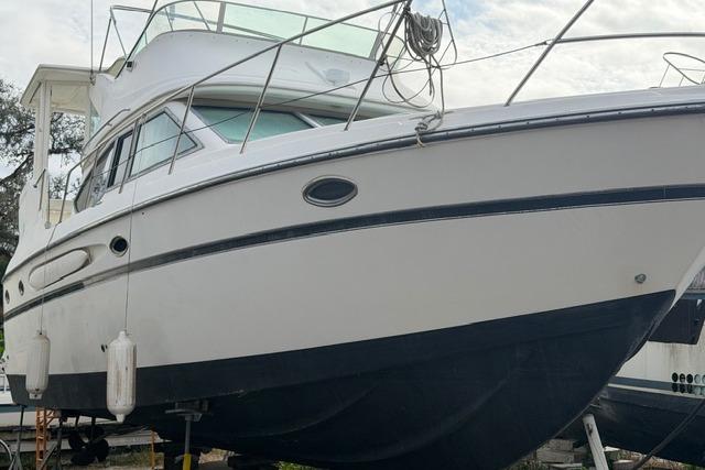 Used 2000 Maxum 4100 SCA