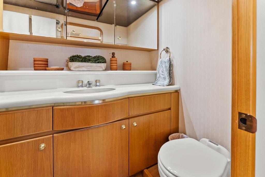 Used 2000 West Bay 58 Sonship